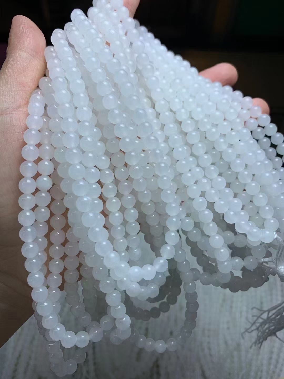 Natural Hetian white jade 6mm 108-bead bracelet for women Specification image