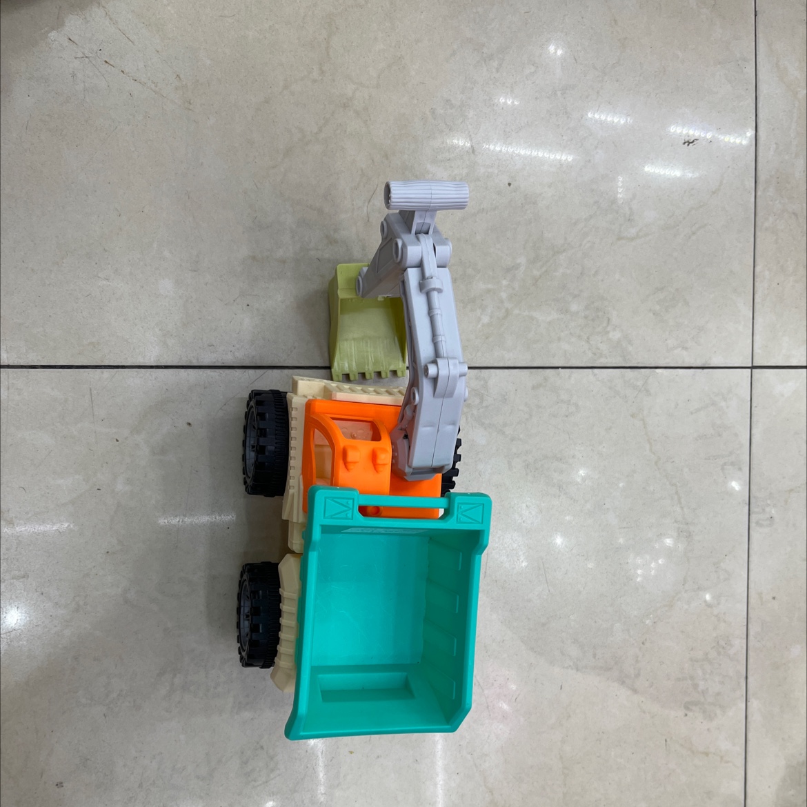 儿童塑料玩具挖机抖机四轮滑行玩具车