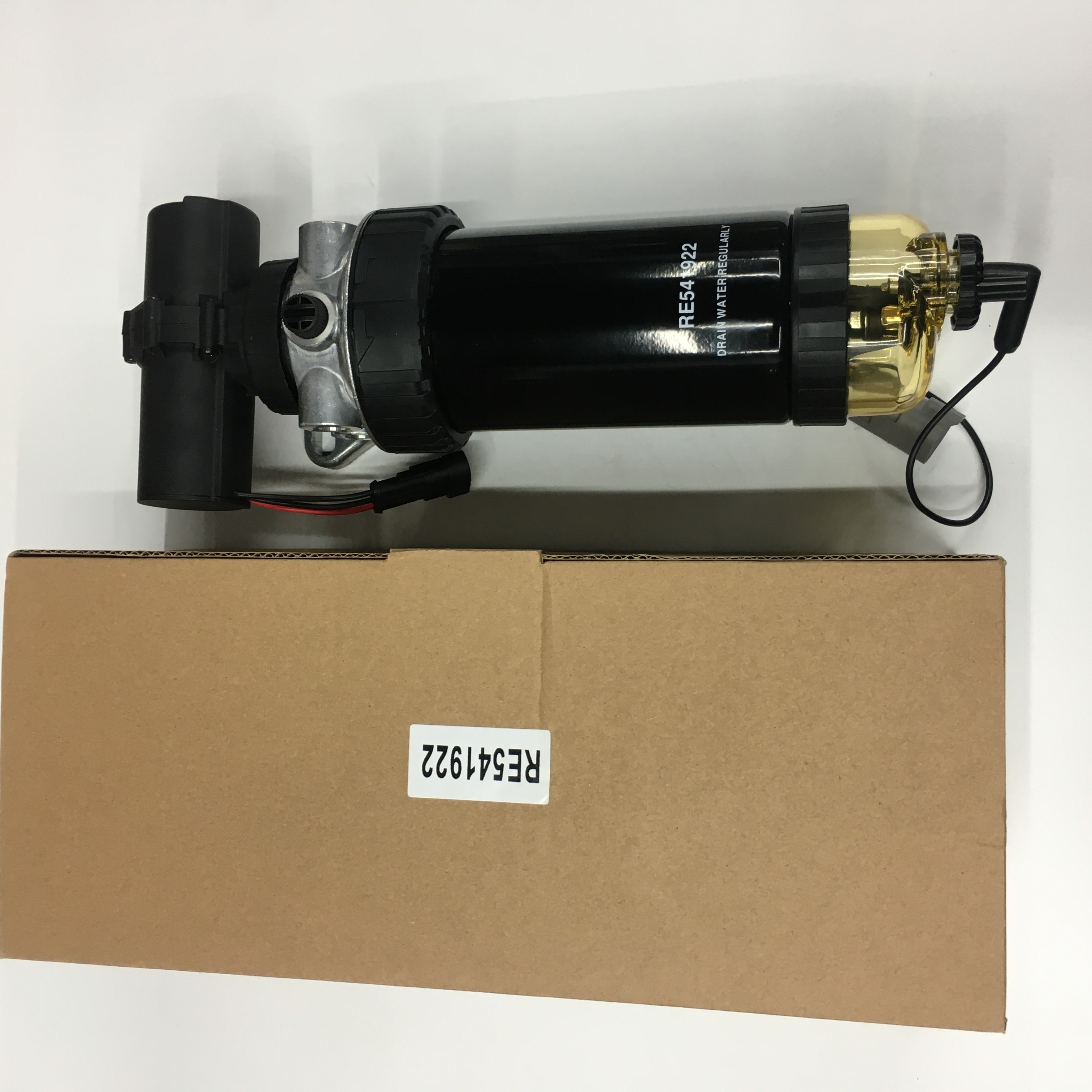 Auto parts for Qianglu Construction machinery engine diesel filter RE541922