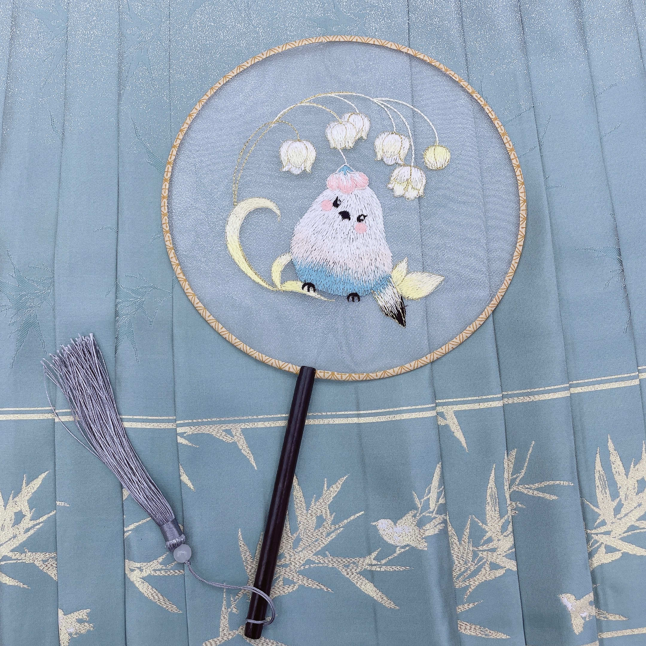 苏绣团扇/扇子/熊猫扇产品图