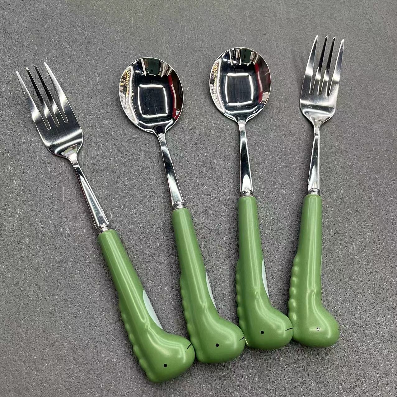 New Products Are Selling Like Hot Cakes! Quality Cutlery Set, Kitchen Essential Knife, Fork And Spoon, Great Price, Flash Sale, Don't Buy You Will Regret! full figure