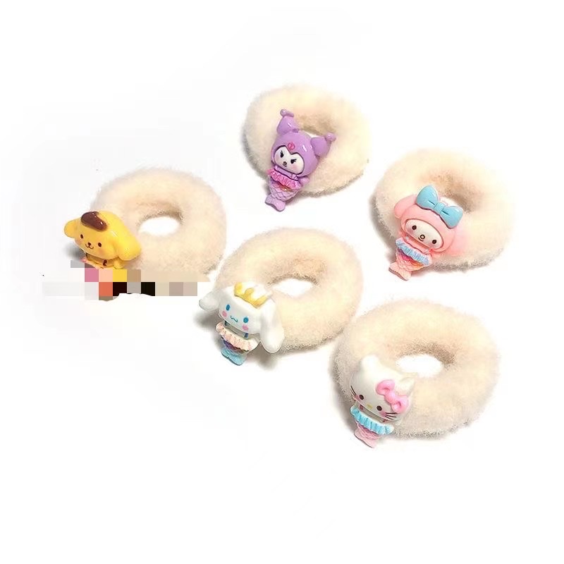 Korean-style plush hair clips and rubber band grabbers are popular and fashionable for children and adults Item Picture