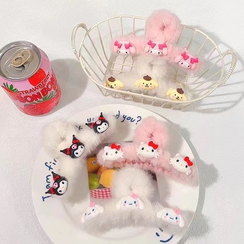 Korean-style plush hair clips and rubber band grabbers are popular and fashionable for children and adults Specification image
