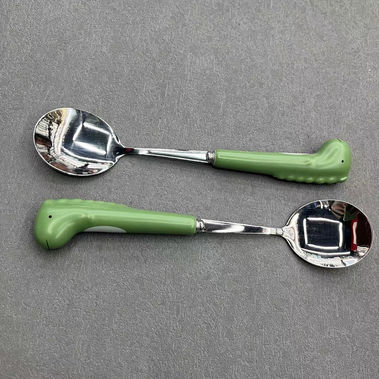 New Products Are Selling Like Hot Cakes! Quality Cutlery Set, Kitchen Essential Knife, Fork And Spoon, Great Price, Flash Sale, Don't Buy You Will Regret! Item Picture