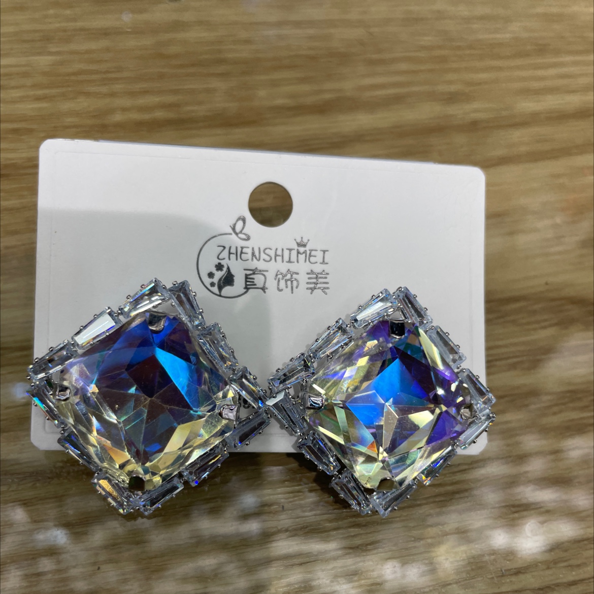 2023 年凌形锆石水晶精典耳针饰品925针饰品