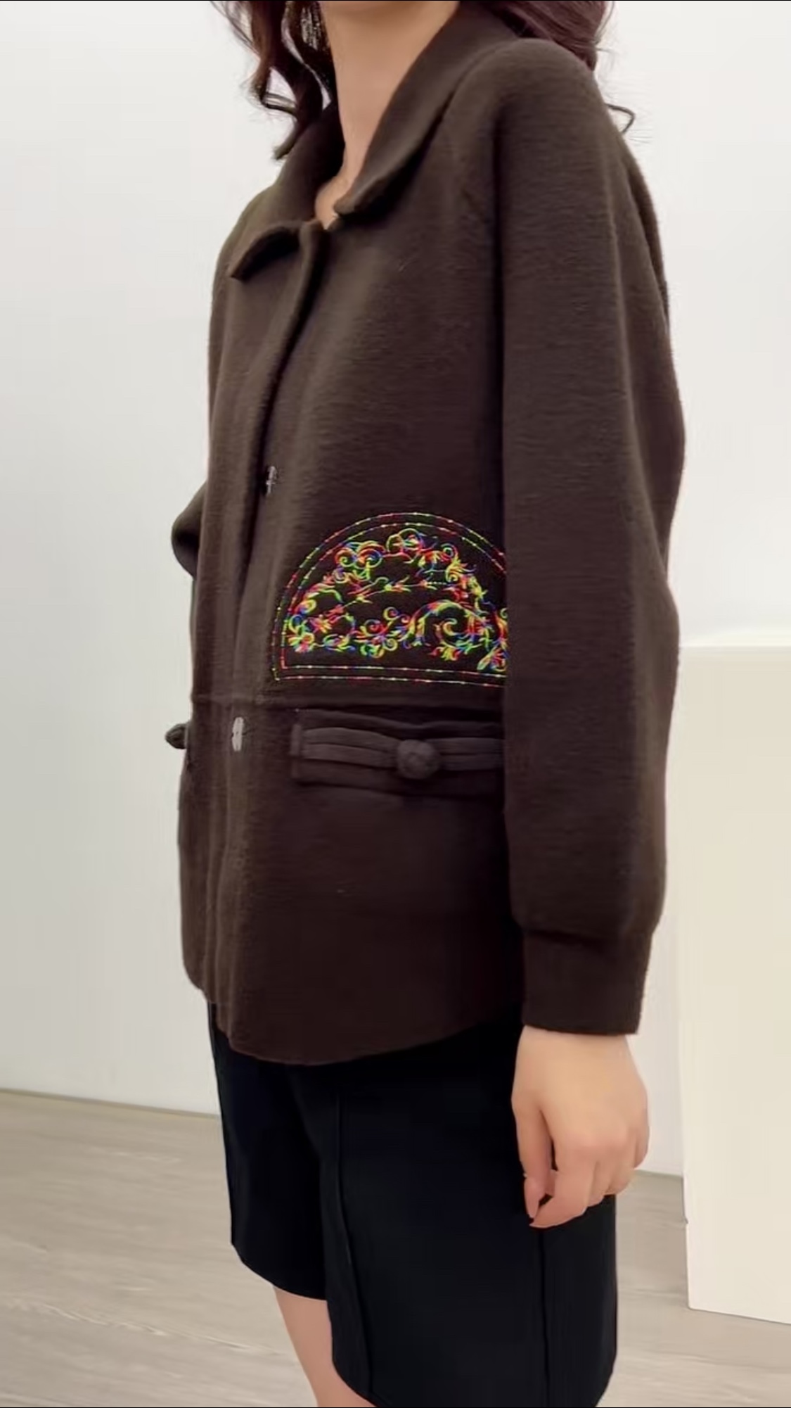 2023 New women's autumn and winter long-sleeved knitted coffee-colored top, super value price, limited-time offer. Miss it and you'll regret it! details Picture