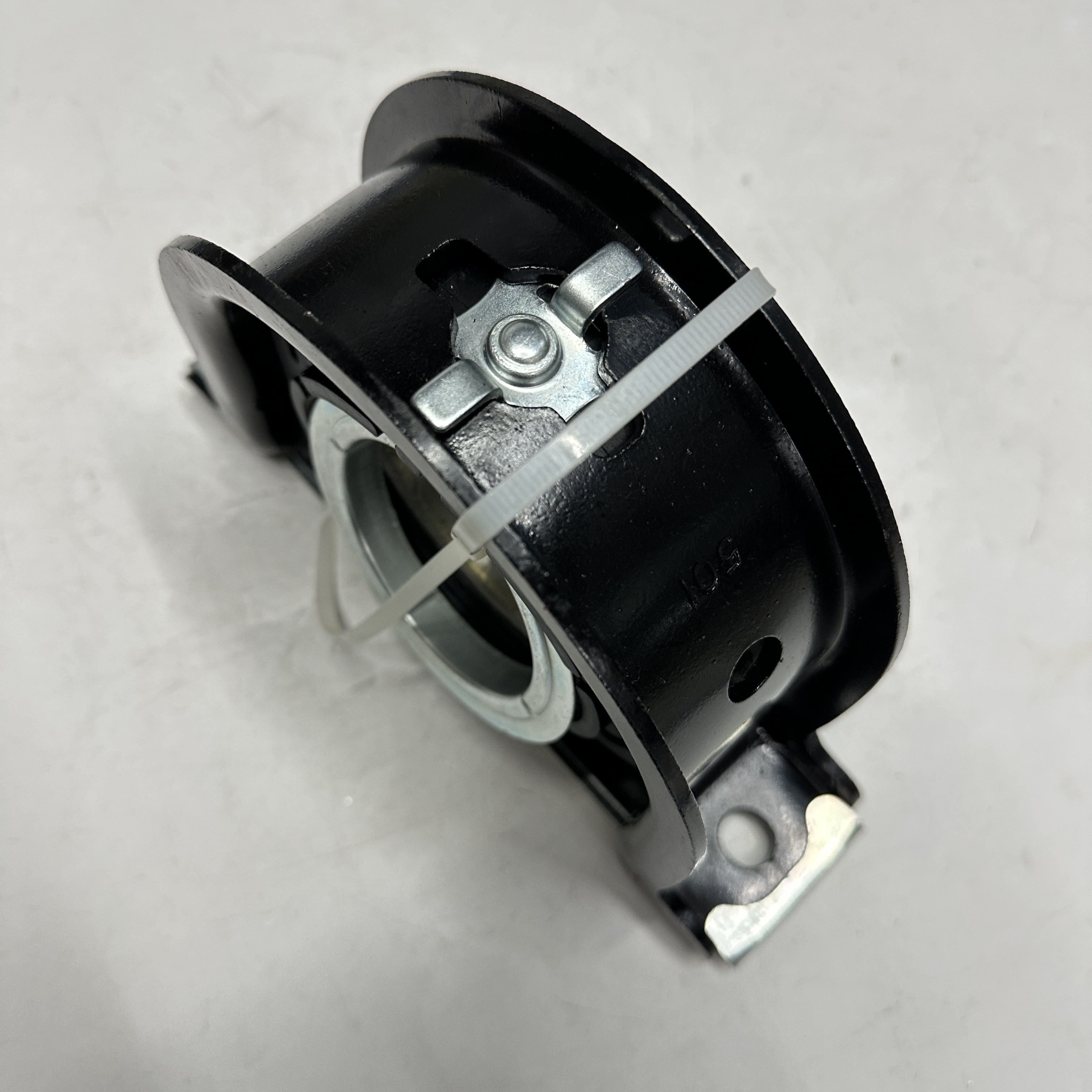Auto parts for Nissan CW520 drive shaft center bearing Drive shaft center support 37510-90068 3751090068 Application Scenario