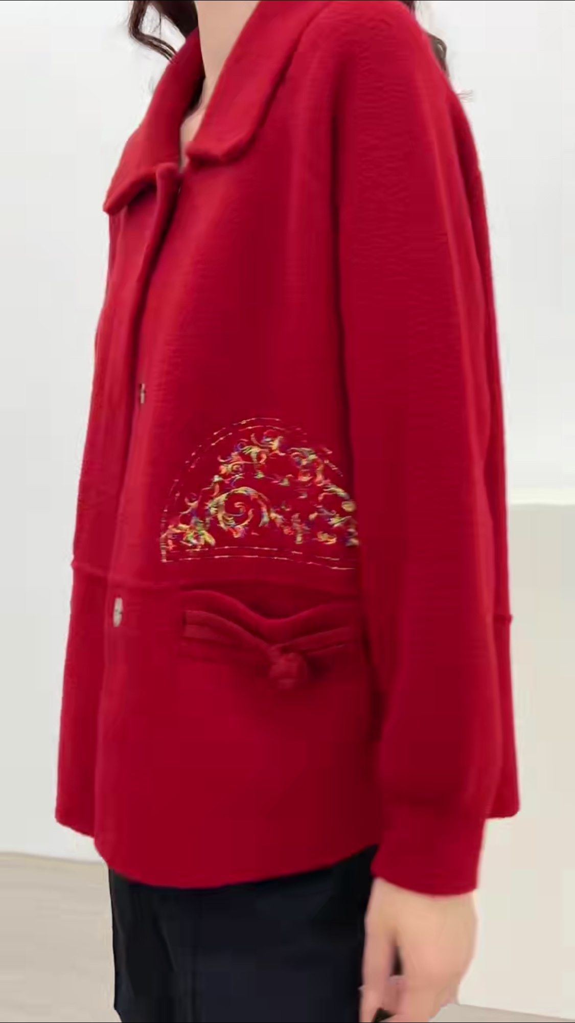 "2023 New style!" Red long-sleeved knitted top for women's autumn and winter, fashionable and warm. You'll regret it if you don't buy it! Limited-time flash sale! details Picture