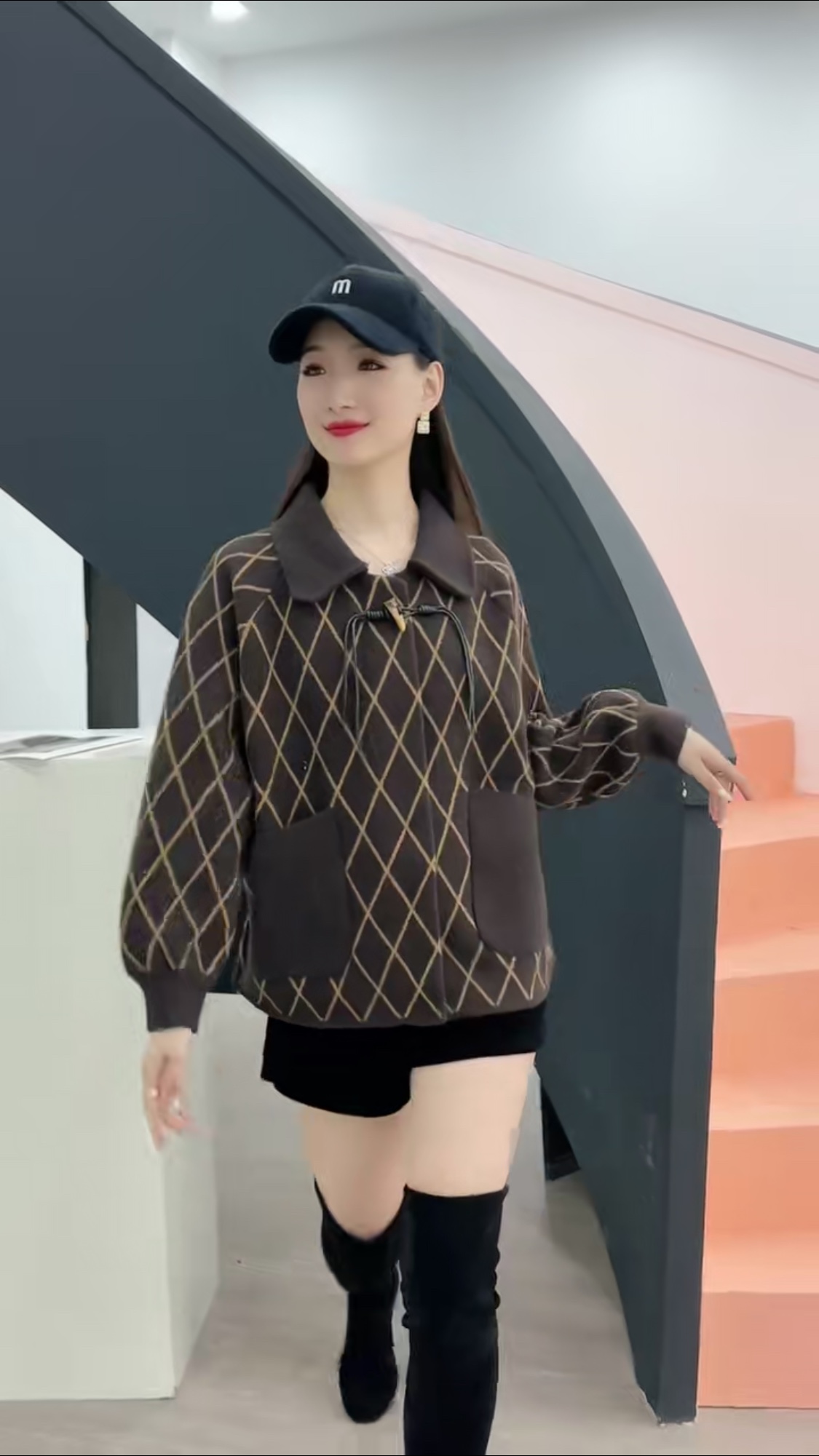 New women's clothing for Autumn and winter 2023! Knitted top with net pattern cardigan, long sleeves, warm and fashionable. Limited-time offer, miss it and you'll regret it! Specification image