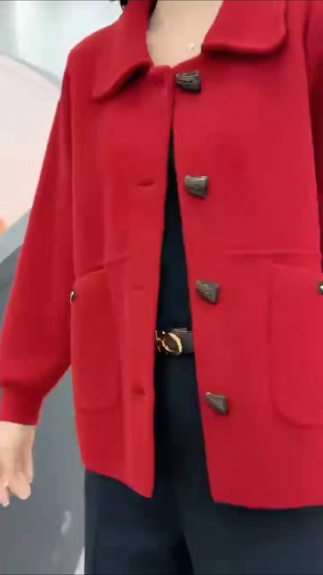 "2023 New style!" Red knitted long-sleeved top for women's autumn and winter, button-down cardigan, limited-time purchase! You'll regret not buying it!