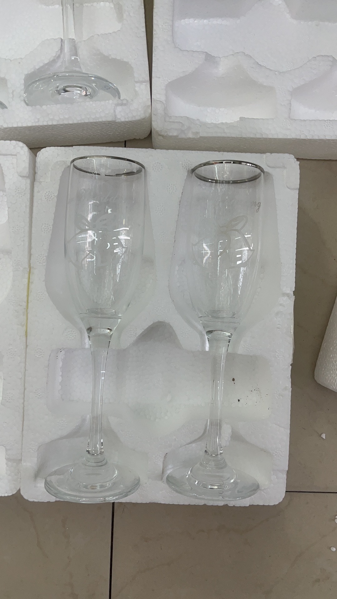 Professional logo customization for glass cups, goblets and champagne glasses details Picture