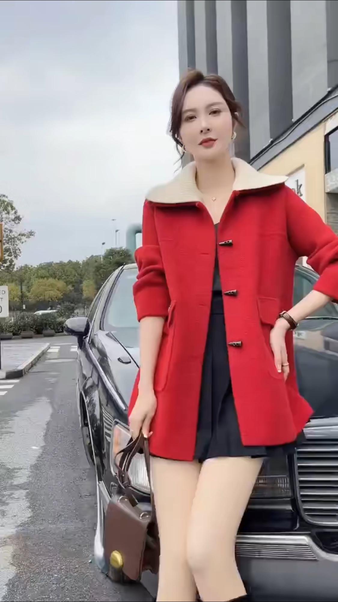 New 2023 Autumn/Winter women's wear! Red long-sleeved knitted lapel top, fashionable and warm. You'll regret it if you don't buy it! Limited-time flash sale! Free gifts are waiting for you to claim! Item Picture