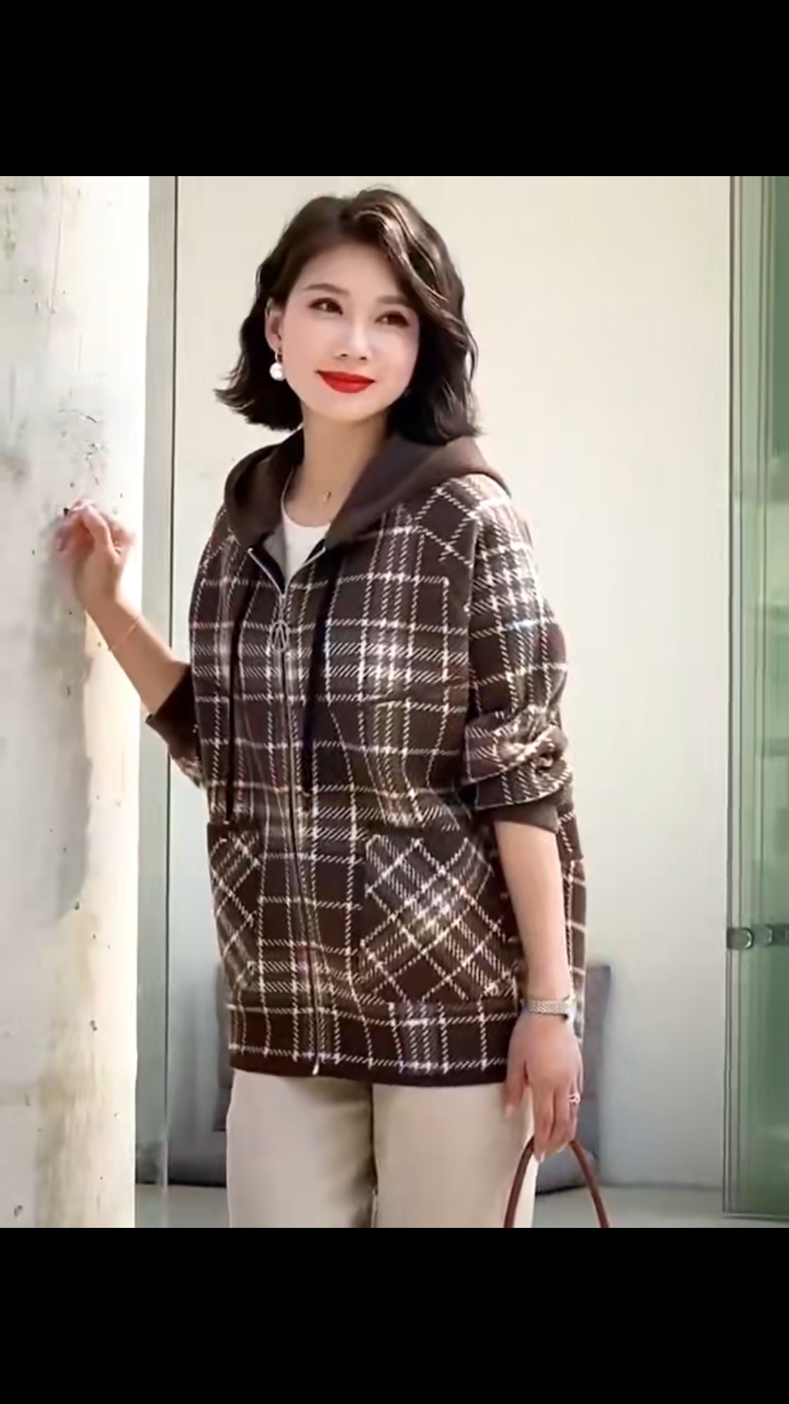 New 2023 Autumn/Winter women's wear! Long-sleeved knitted checkered top, fashionable and warm. You will definitely regret not buying it! Limited-time flash sale! Miss it and you'll have to wait another year! Item Picture