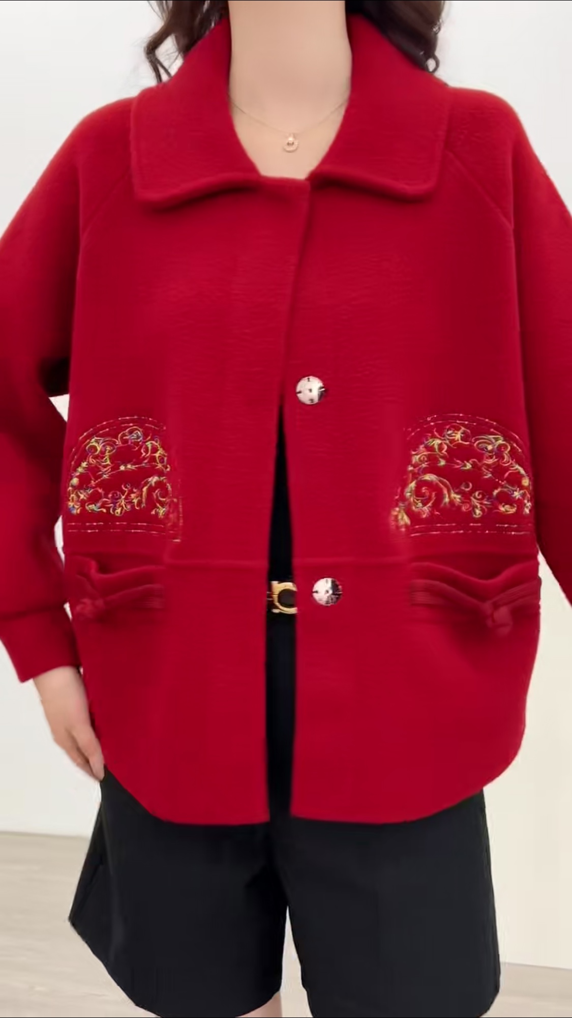 New product on the market! 2023 Autumn/Winter women's wear, red embroidered long-sleeved knitted top, fashionable and warm. You'll regret it if you don't buy it! Limited-time flash sale! details Picture