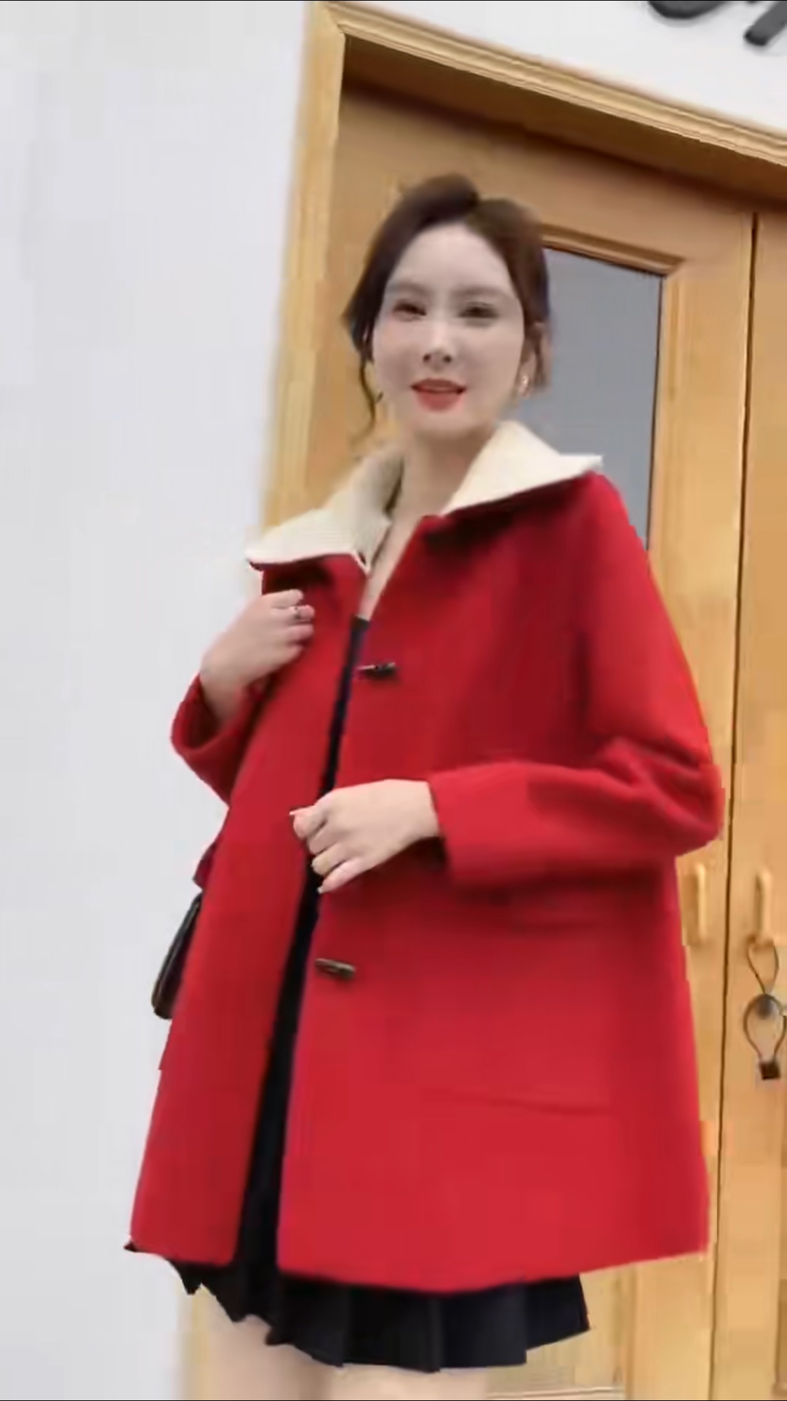 New 2023 Autumn/Winter women's wear! Red long-sleeved knitted lapel top, fashionable and warm. You'll regret it if you don't buy it! Limited-time flash sale! Place your order now! Item Picture