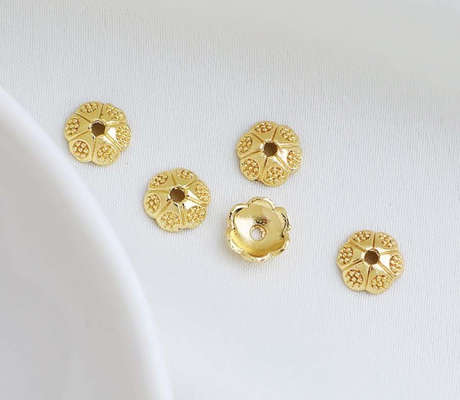 Hollow alloy patterned flower stand, petal spacer, flower cap material, diy handcrafted beaded accessories