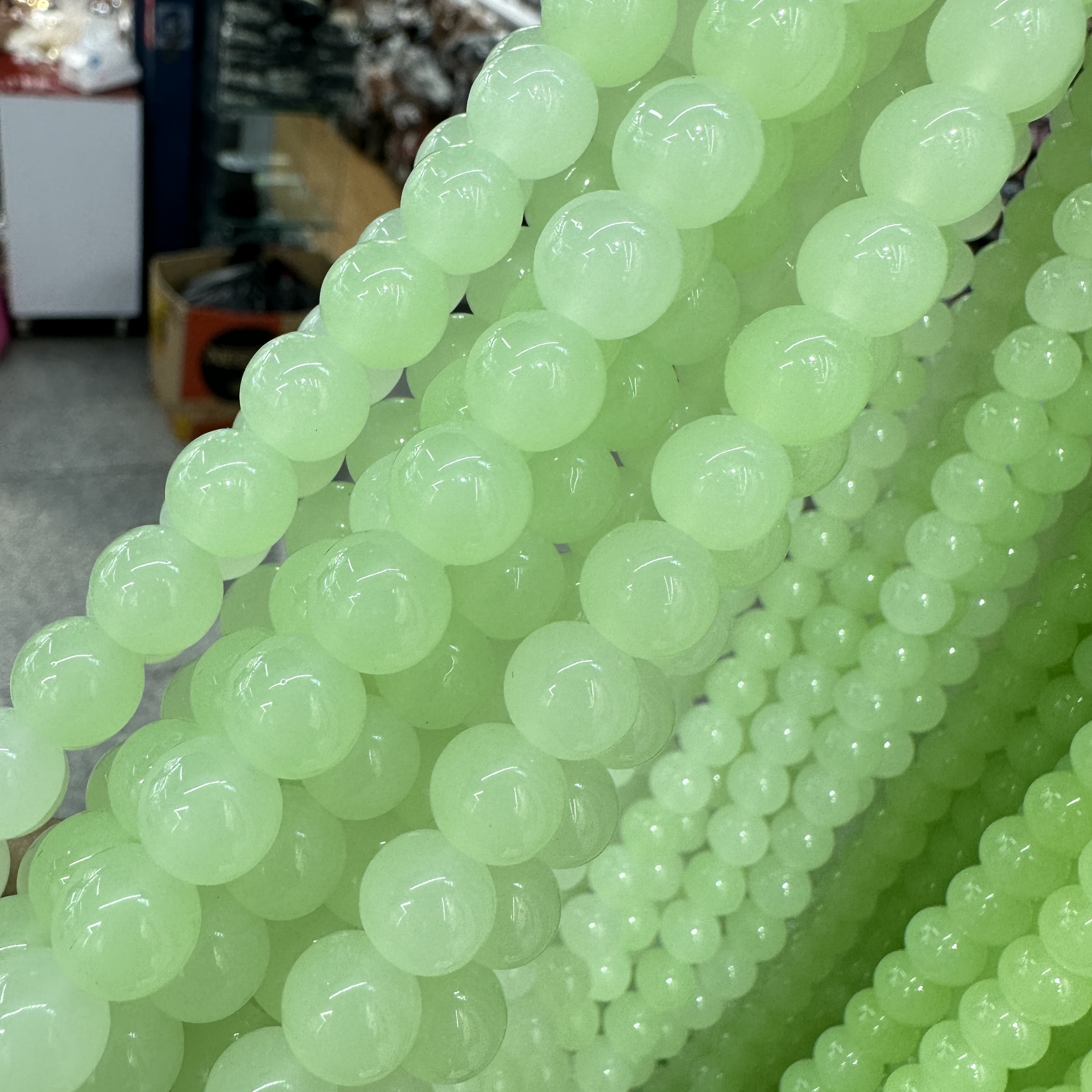 Wholesale of new 10mm natural color glass beads diy jewelry accessories. Live-streamed wholesale of popular glass beads on Xiaohongshu, green jade, fruit green jade, white jade, olive green details Picture