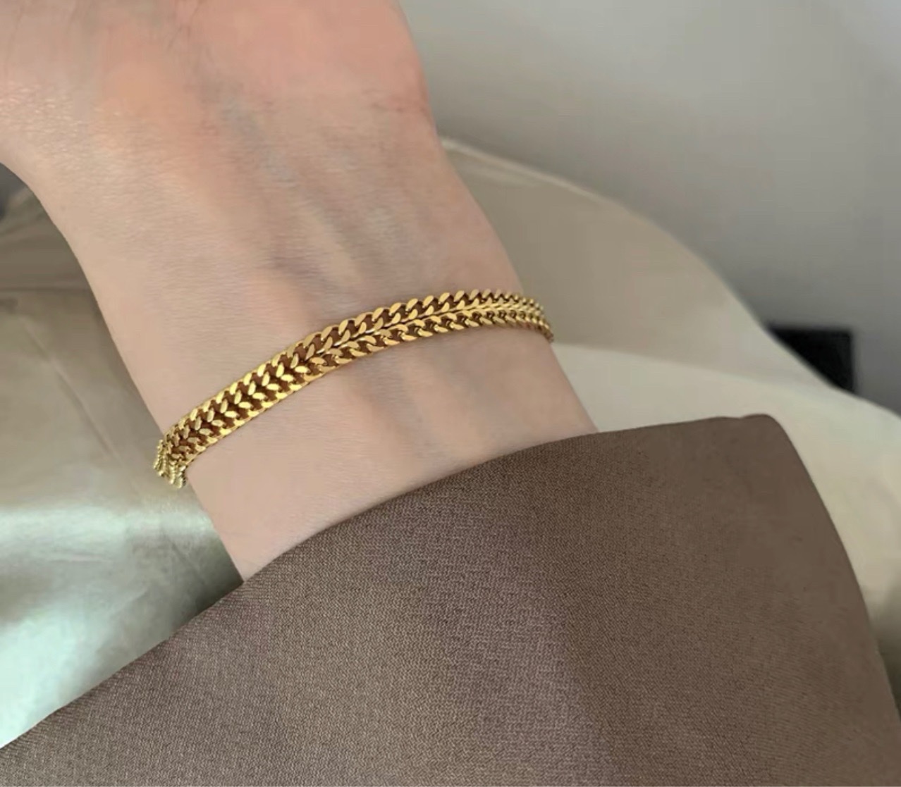 Light luxury high sense titanium steel braided bracelet female niche design simple fashion everything full figure