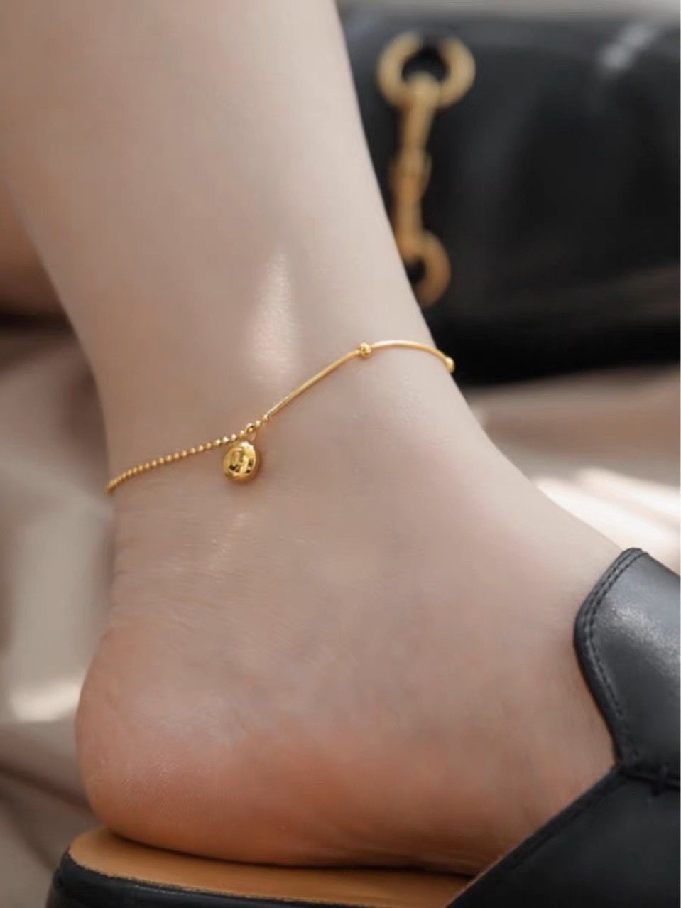 Lucky little bean anklet female network red fashion niche light luxury Specification drawing
