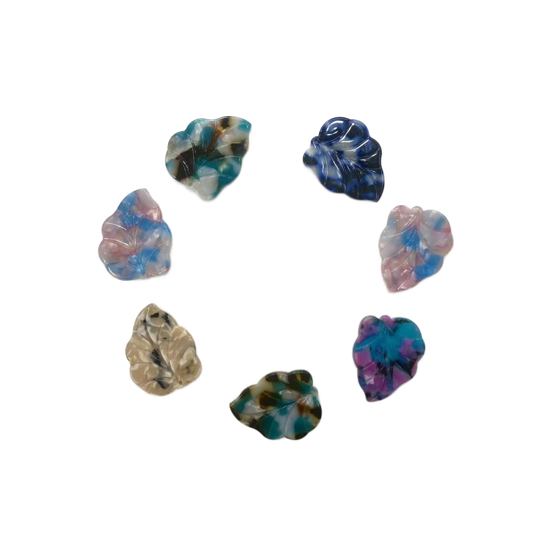 100个时尚精致可爱DIY迷你小树叶醋酸耳环吊坠配件DIY搭配树叶形状醋酸材质环保材质混色多种颜色带花纹叶状耳环白底实物图