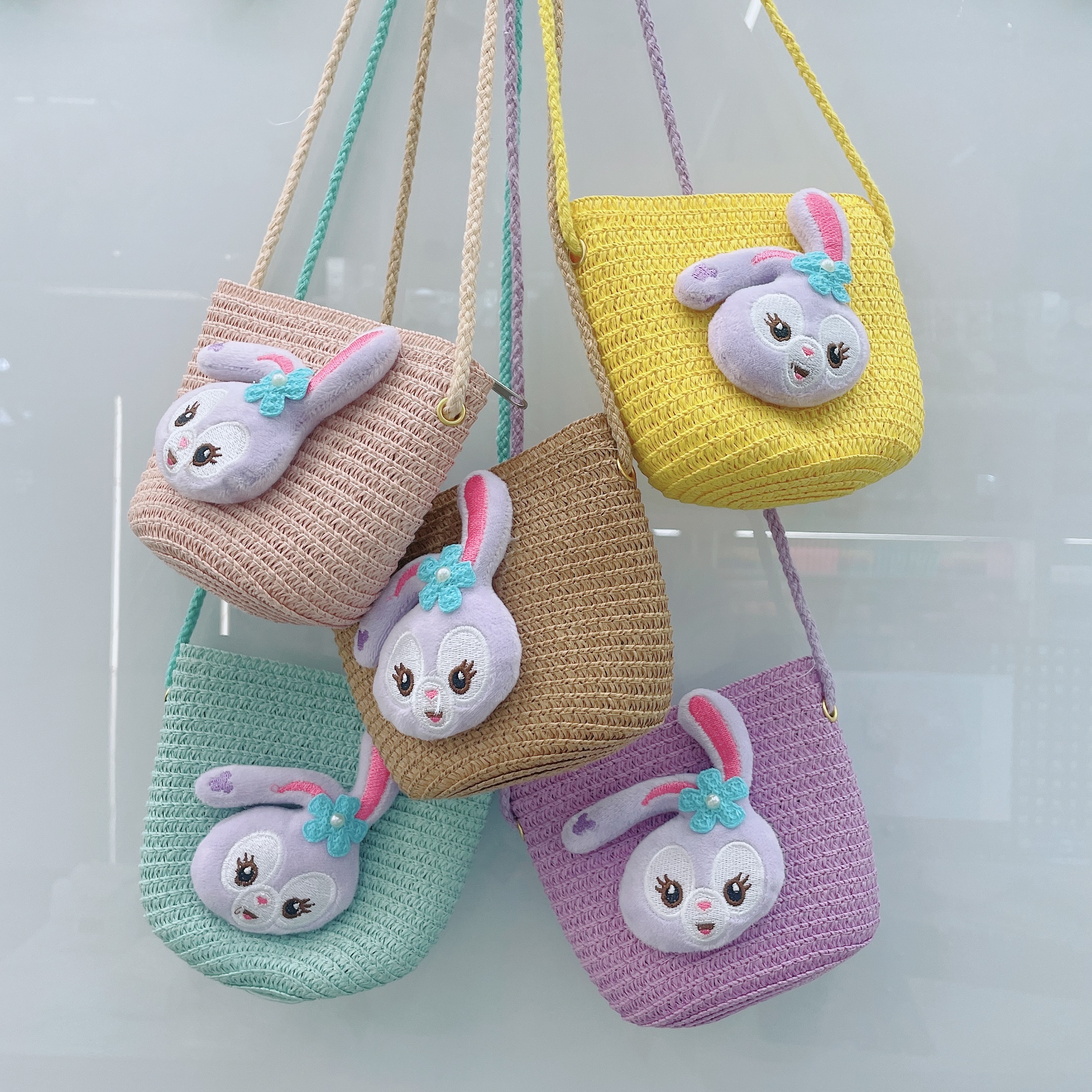 Summer hand-woven straw small bags wholesale, beach vacation bags, Little Rabbit Star Delu popular small bags, crossbody bags Item Picture