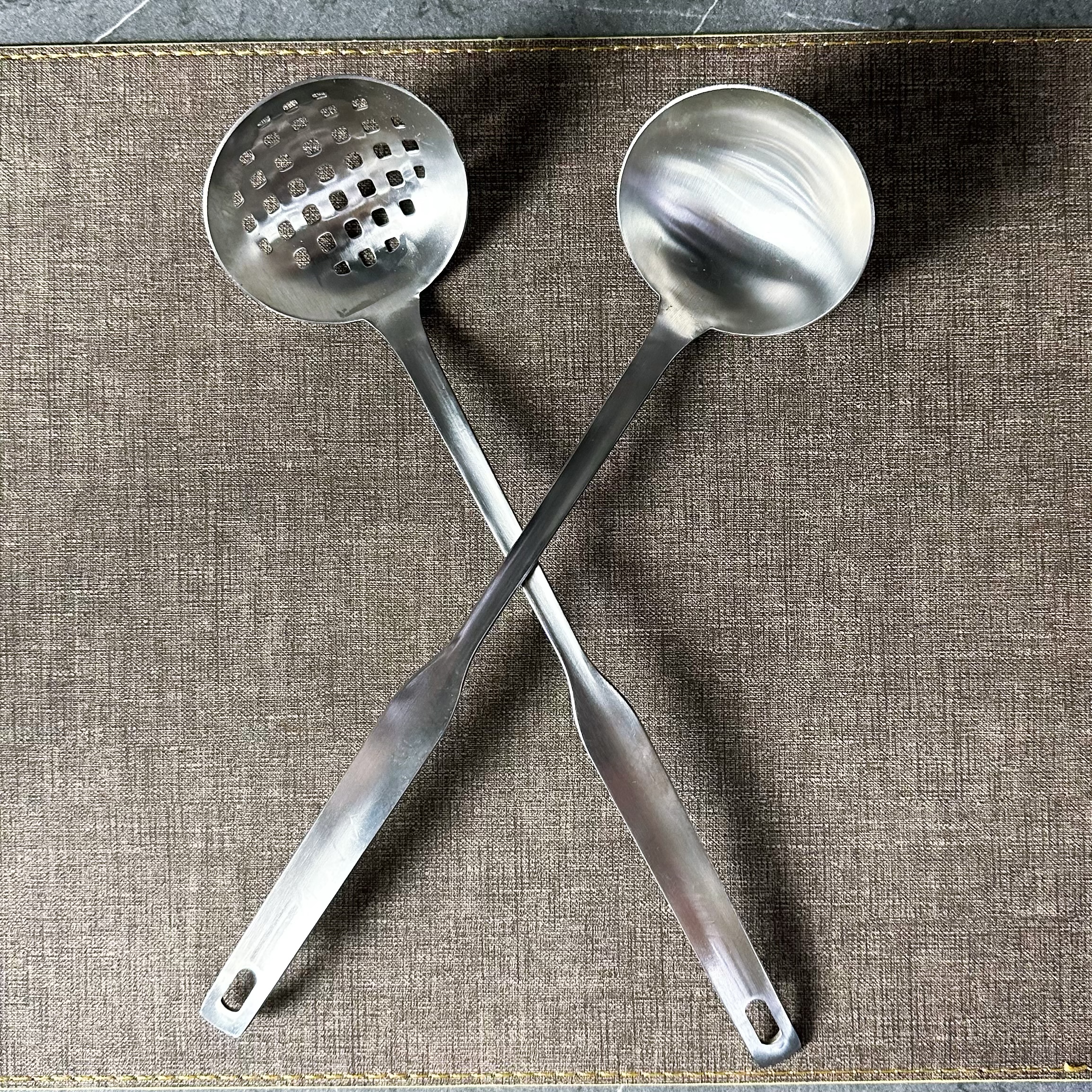 Two-piece set of 7cm stainless steel matte soup spoons, hotel and restaurant kitchen cookware and tableware, for home and commercial use