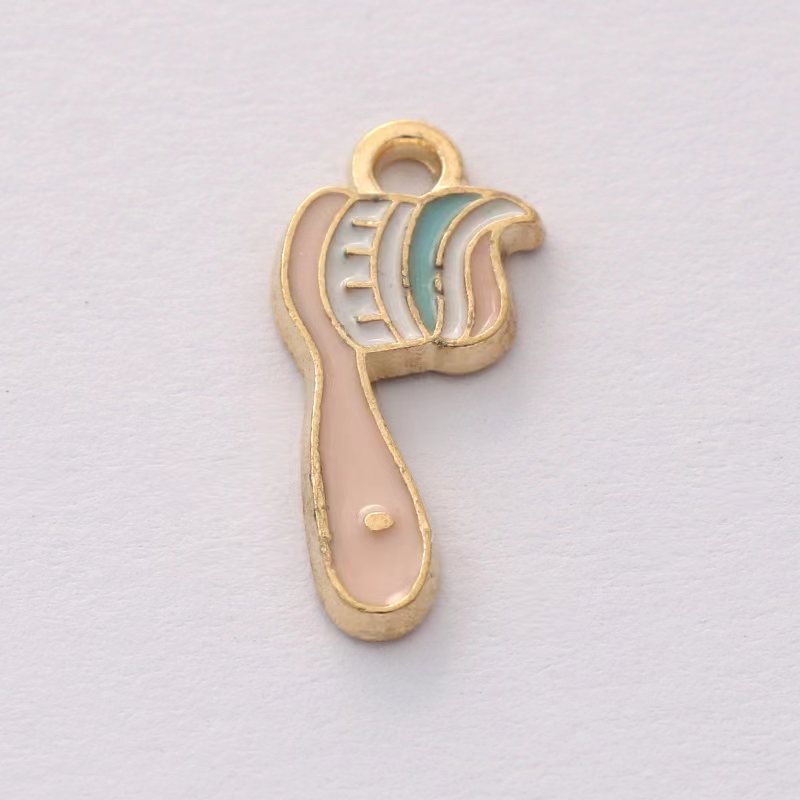 DIY new alloy oil drip accessories, toothbrushes, toothpaste, cartoon cute ornaments, bracelets, pendants, keychains, small pendants Application Scenario