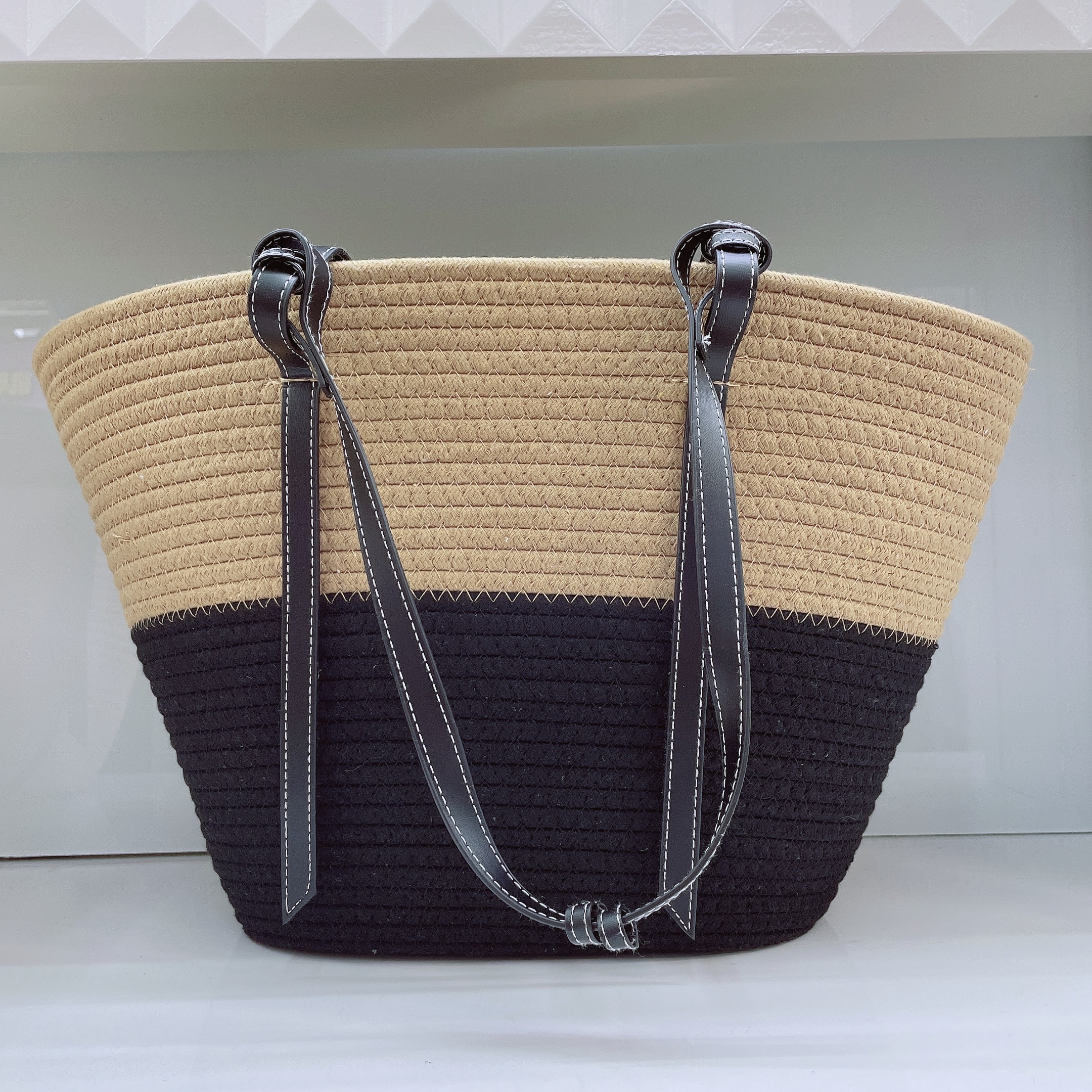 Woven women's bags, large-capacity beach bags, women's bags, new popular belt, cotton thread, versatile commuting tote bags, single-shoulder women's bags wholesale Specification image