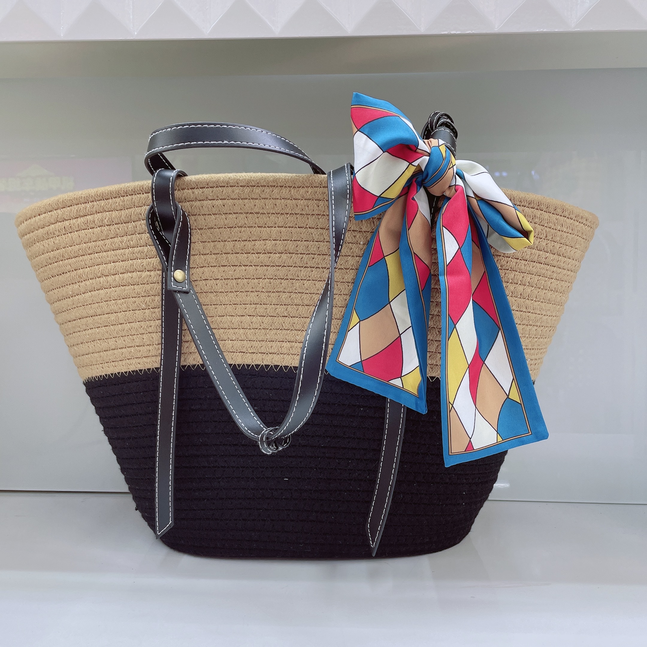 Woven women's bags, large-capacity beach bags, women's bags, new popular belt, cotton thread, versatile commuting tote bags, single-shoulder women's bags wholesale