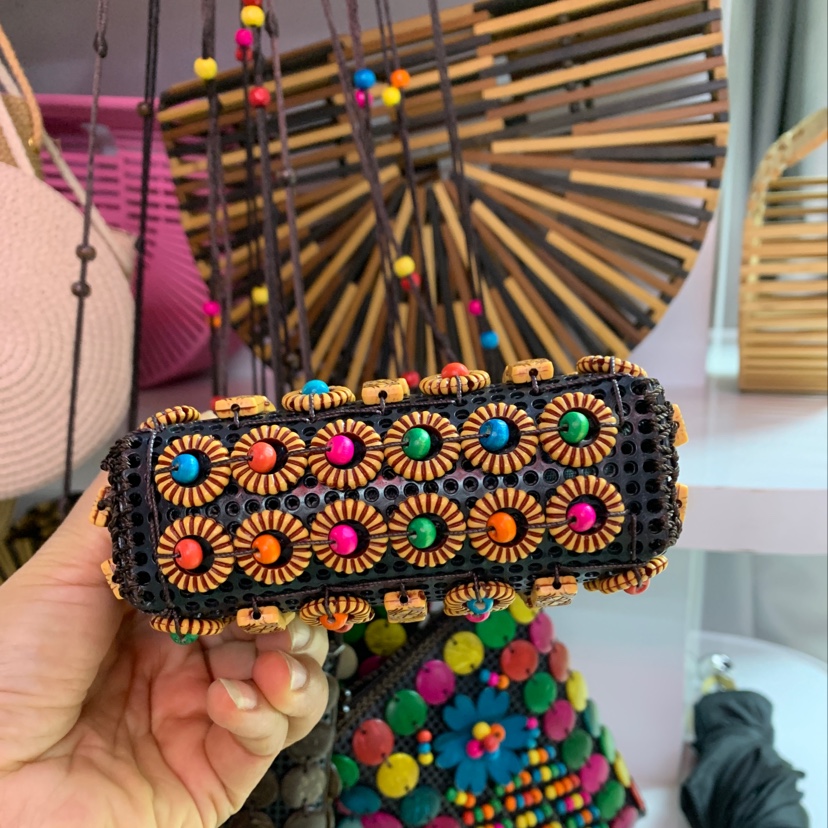 The resin women's bags, beaded mobile phone crossbody women's bags and scenic spots are selling well in the factory store of Baibian Bags for ten years Specification image