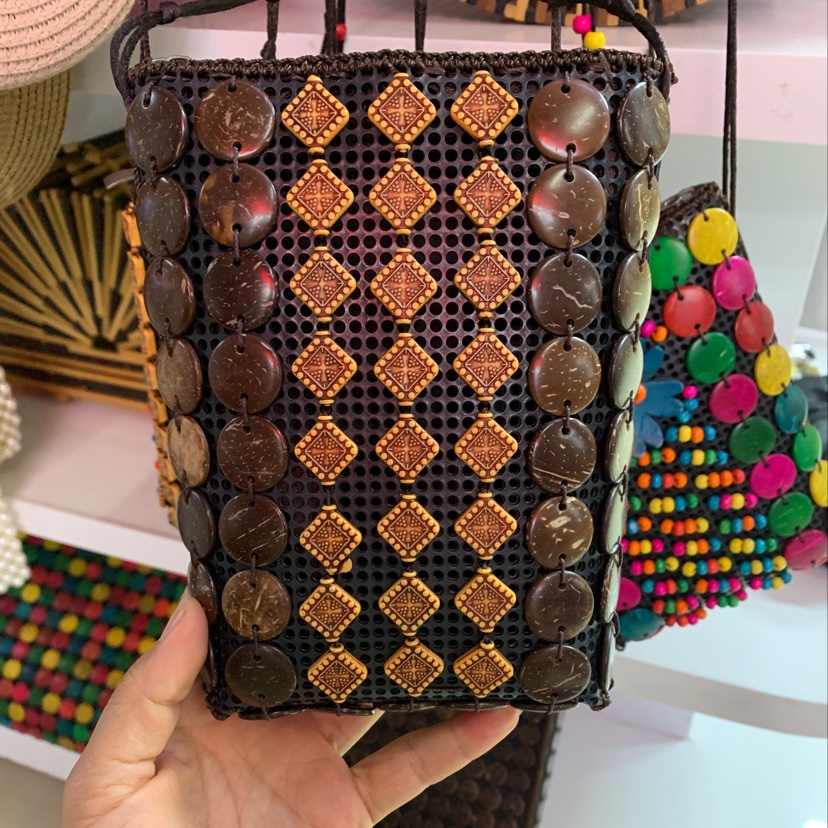 Versatile luggage, coconut shell bags, resin mobile phone crossbody women's bags are in stock and available for factory direct sales