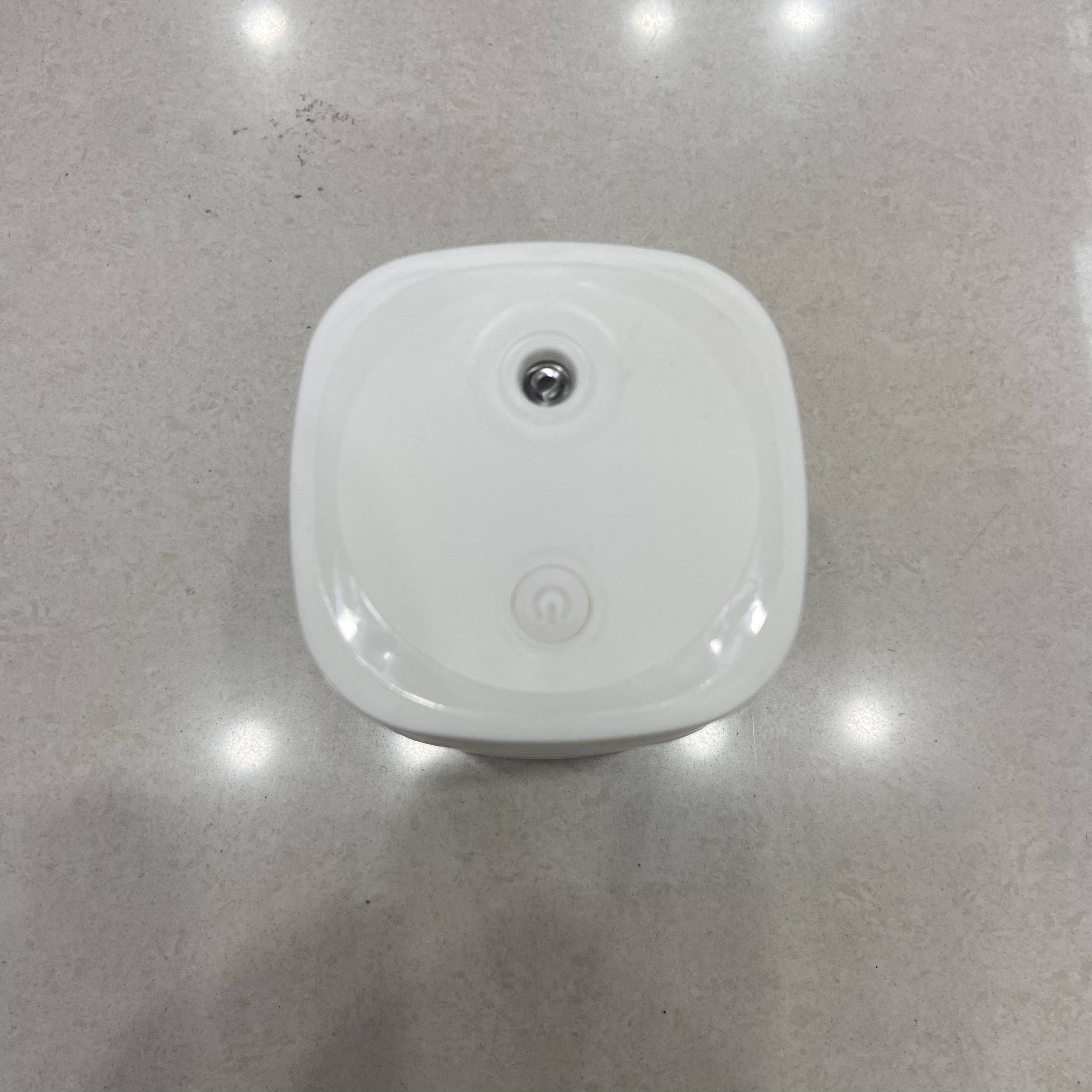 Single-spray humidifier, rechargeable mini car, small portable home, desktop portable Specification image