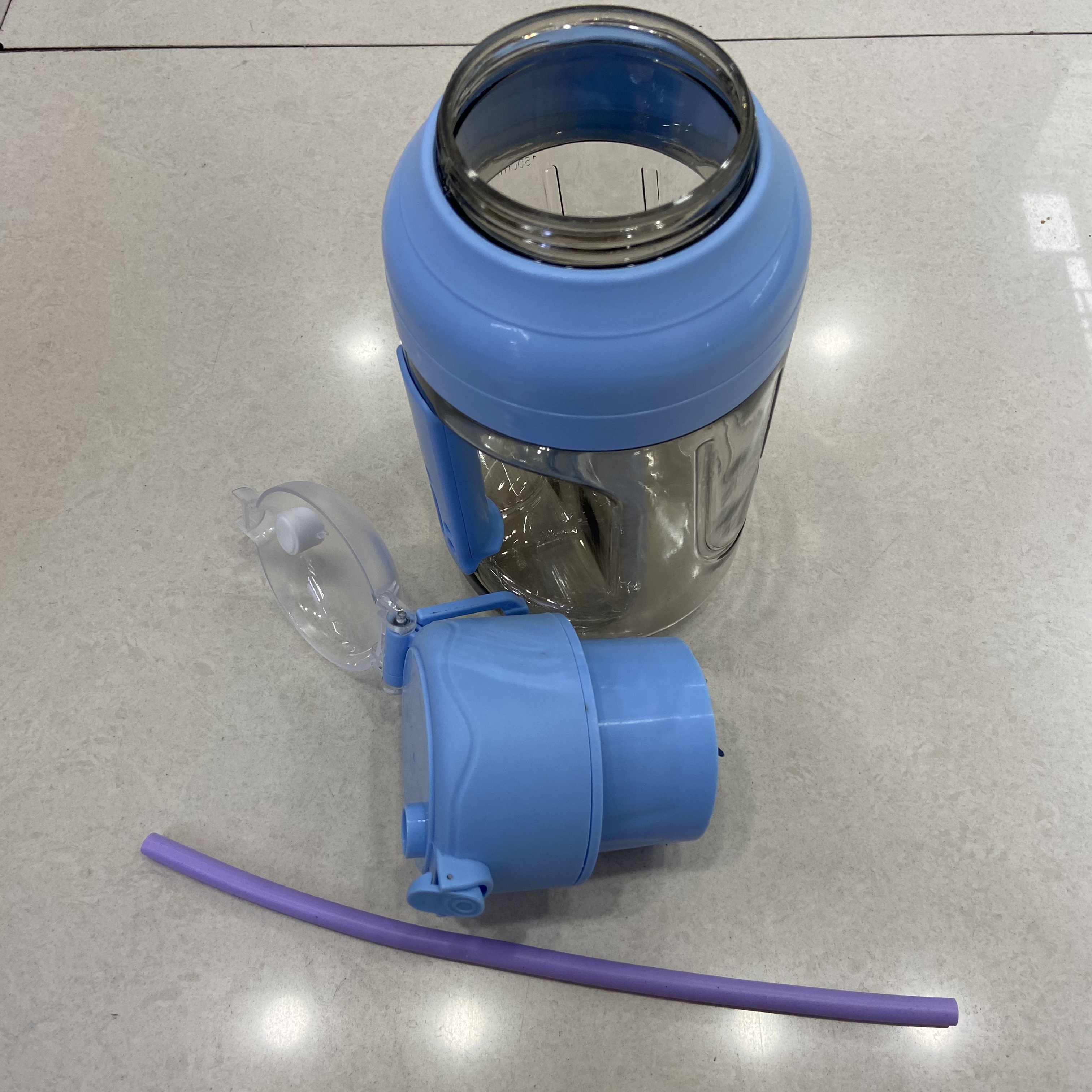 Tonton bucket electric juicer, portable summer wireless Tonton bucket household 1500ml large-capacity juicer Application Scenario