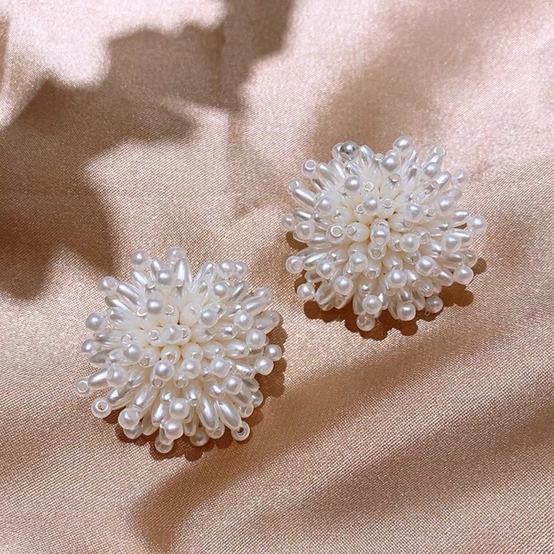 Fashionable Korean Popcorn Pearl Stud Earrings With Casual Earrings Item Picture