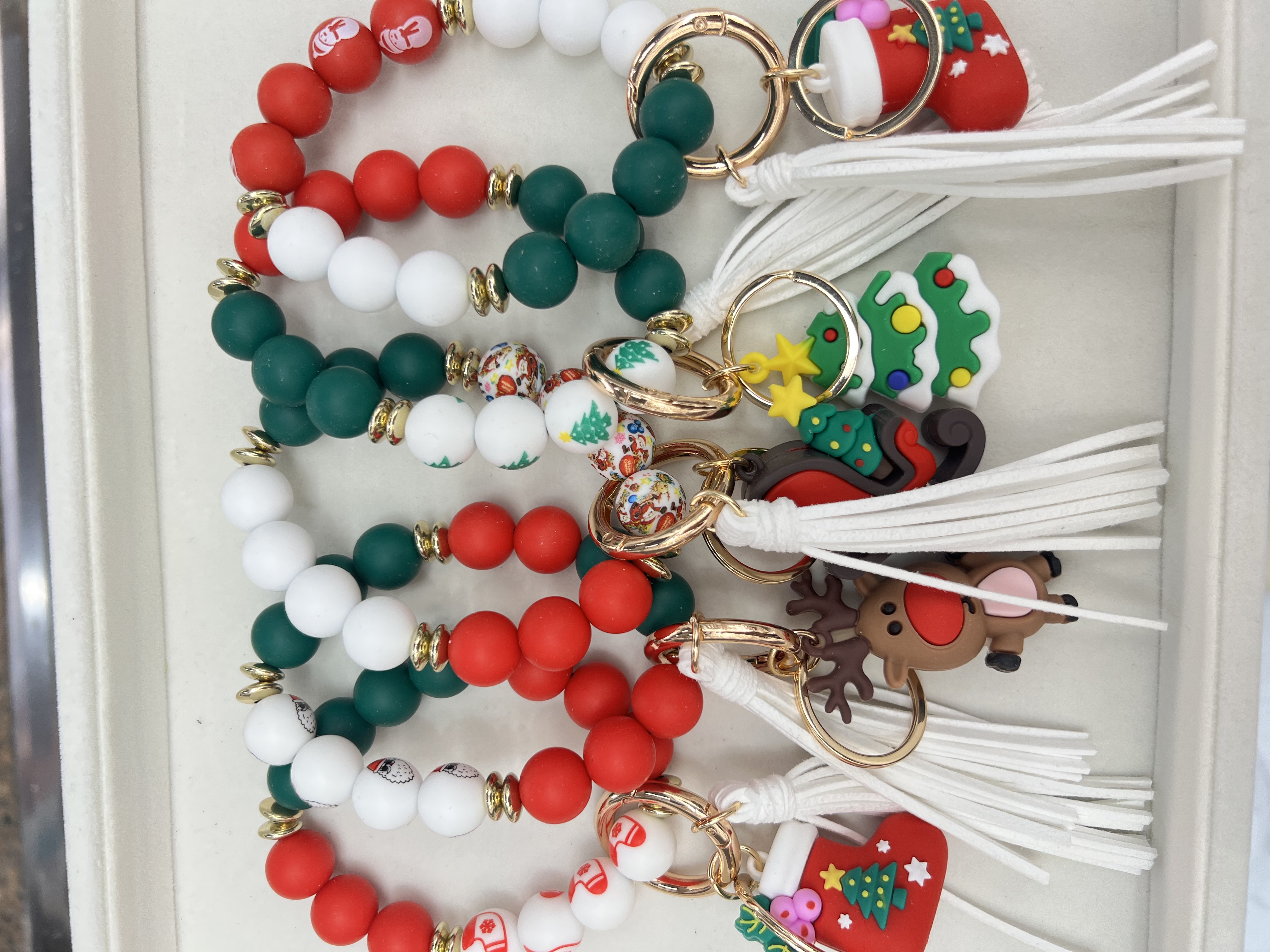 2023圣诞新款硅胶手镯钥匙扣硅胶包包挂件配饰串珠挂件钥匙圈现货 