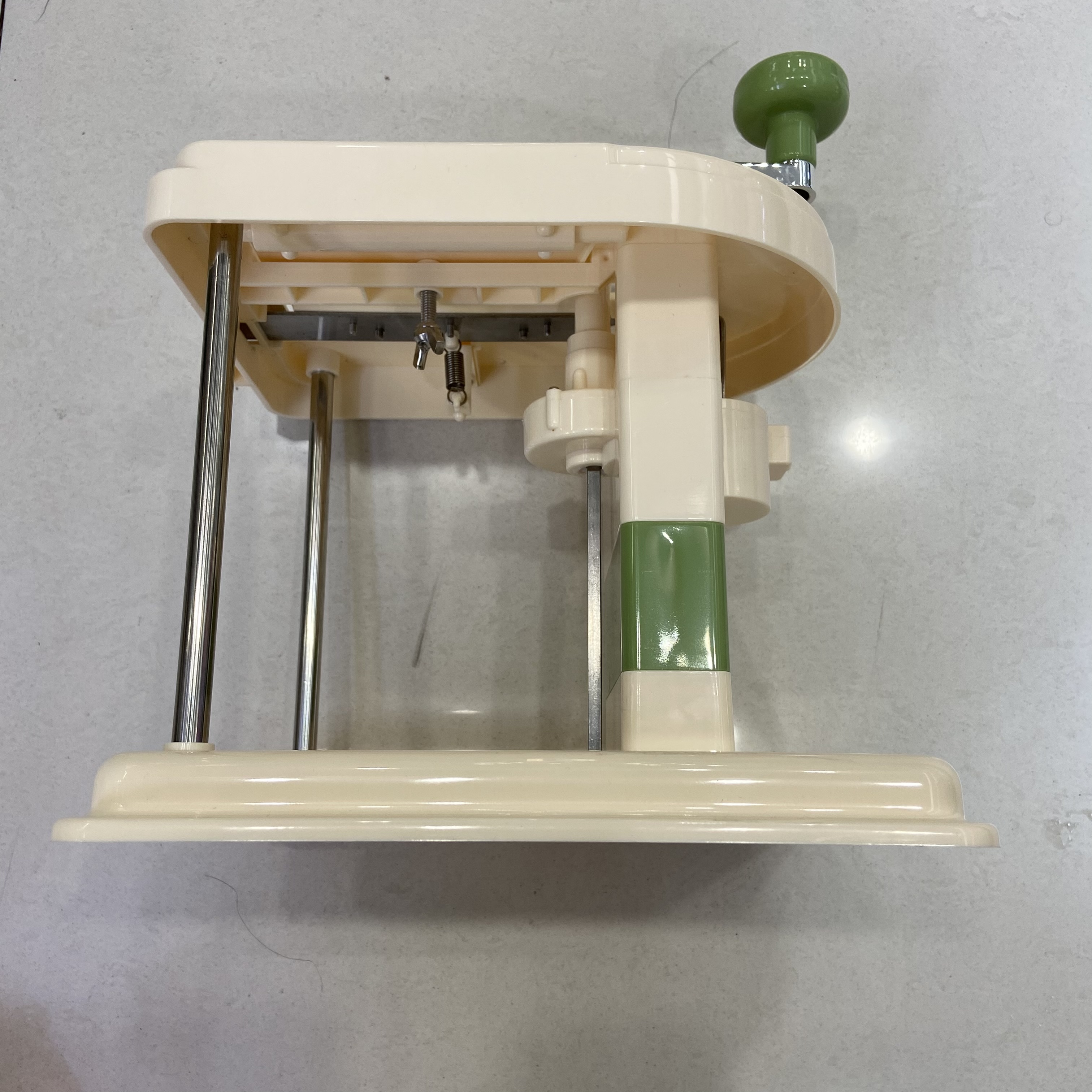 Multi-functional hand-cranked vegetable cutter, Japanese cabbage slicer, kitchen household slicer and slicer Item Picture