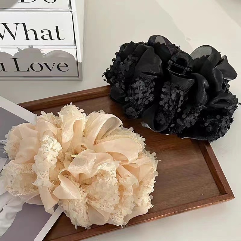 Summer lace-trimmed large multi-layer bow clip hair accessory, hair clip for women, high-end look, shark clip at the back of the head
