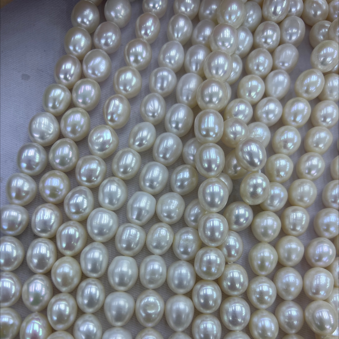 Freshwater pearls measuring 10-11mm in length