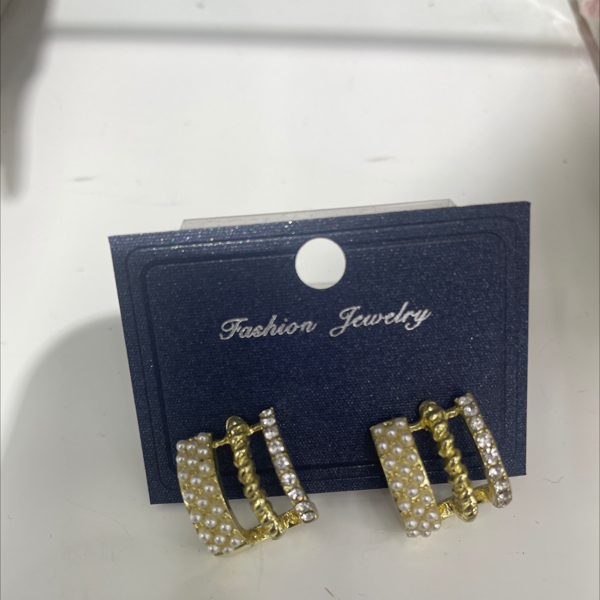 时尚潮流耳环产品图