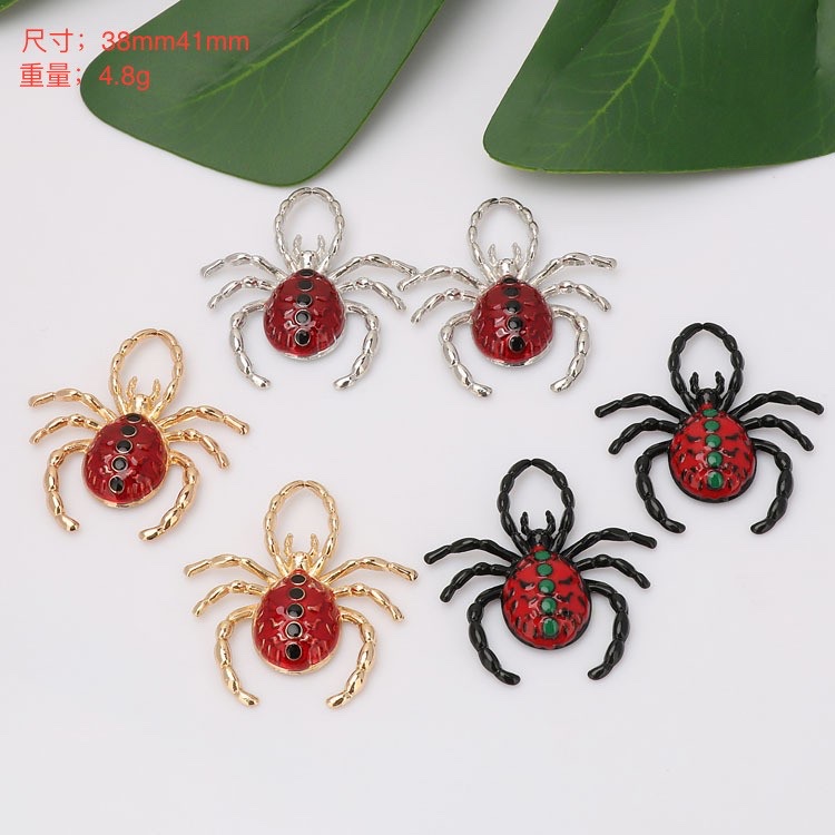 diy Halloween prank spider accessories - A terrifying animal spider necklace. Earrings, pendants, alloy accessories for hanging pendants