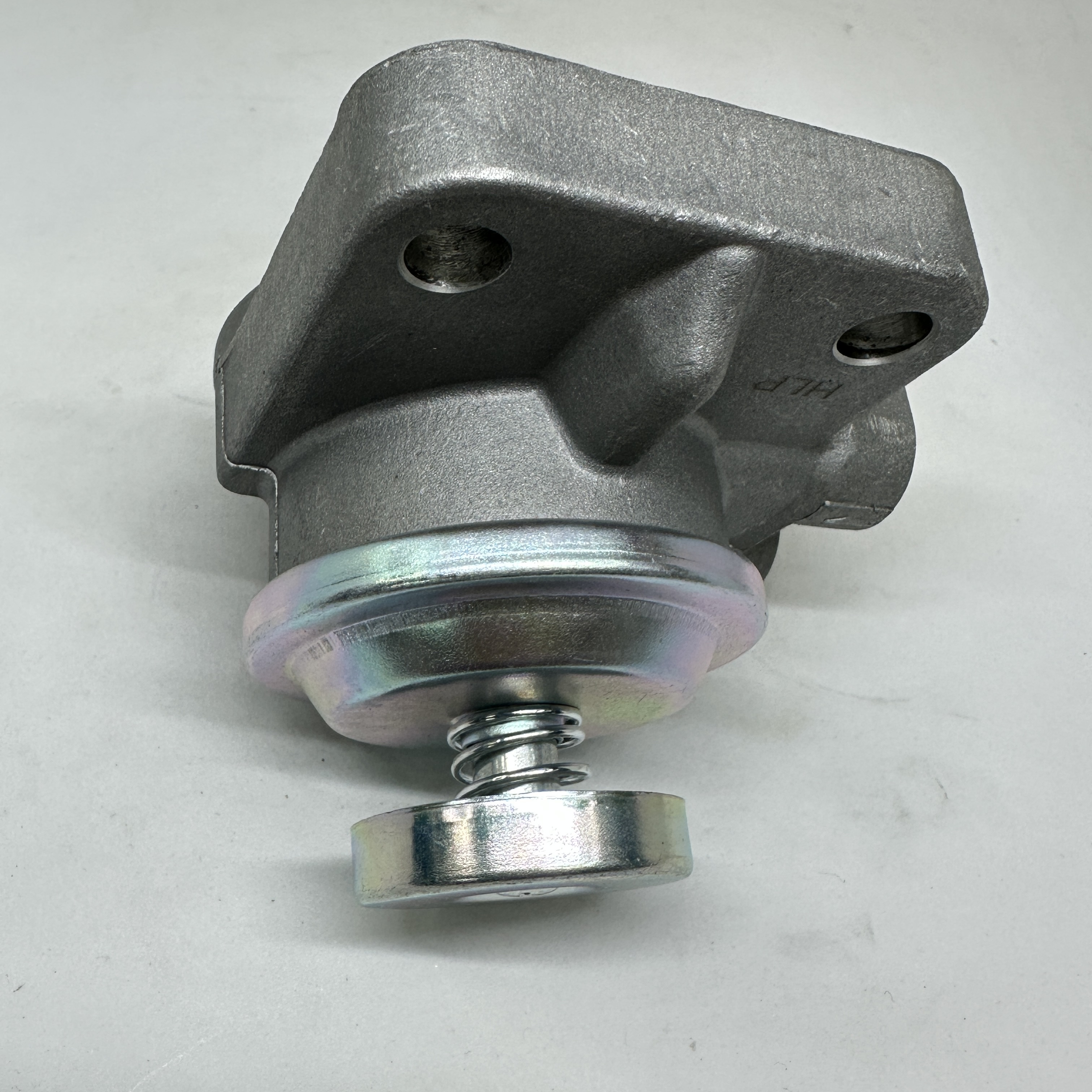 The upper cover of the diesel hand oil pump for KOMATSU forklift 6202-73-6110 is suitable for 4D95S-W / 6D95 Application Scenario