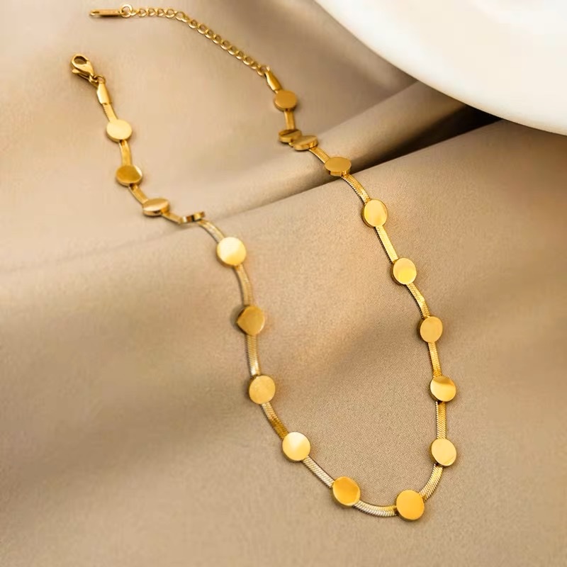 Hip hop style choker women's light luxury high sense necklace unique design niche accessories decorated fashion sweater chain short Specification drawing