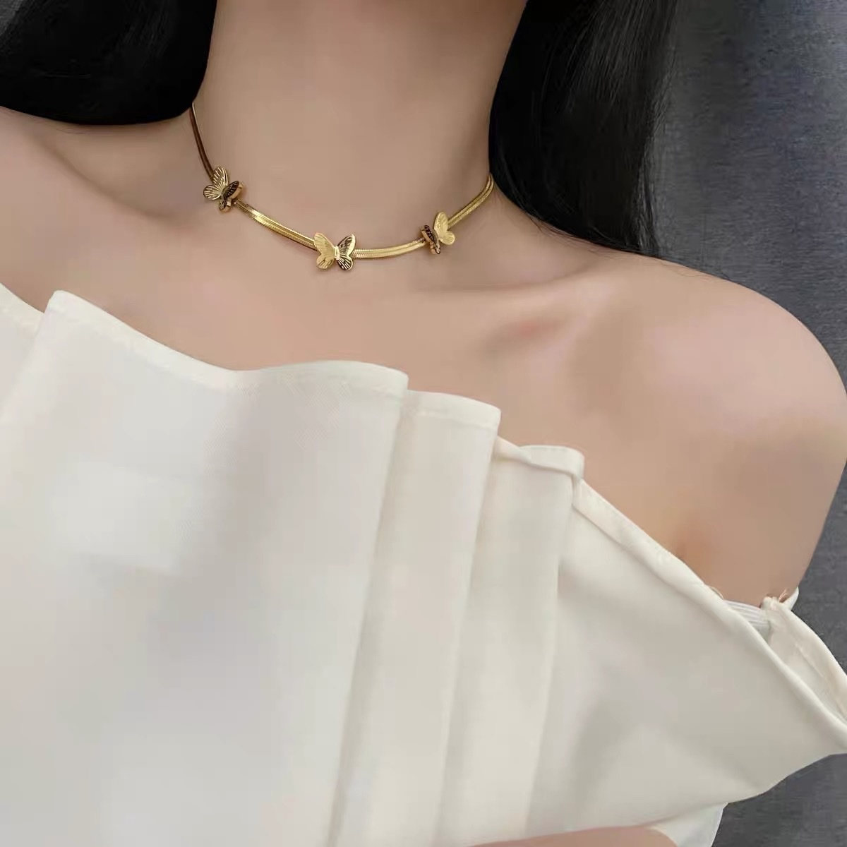 Titanium steel necklace does not fade color butterfly necklace female collarbone chain light luxury niche design sense of fairy jewelry details Picture