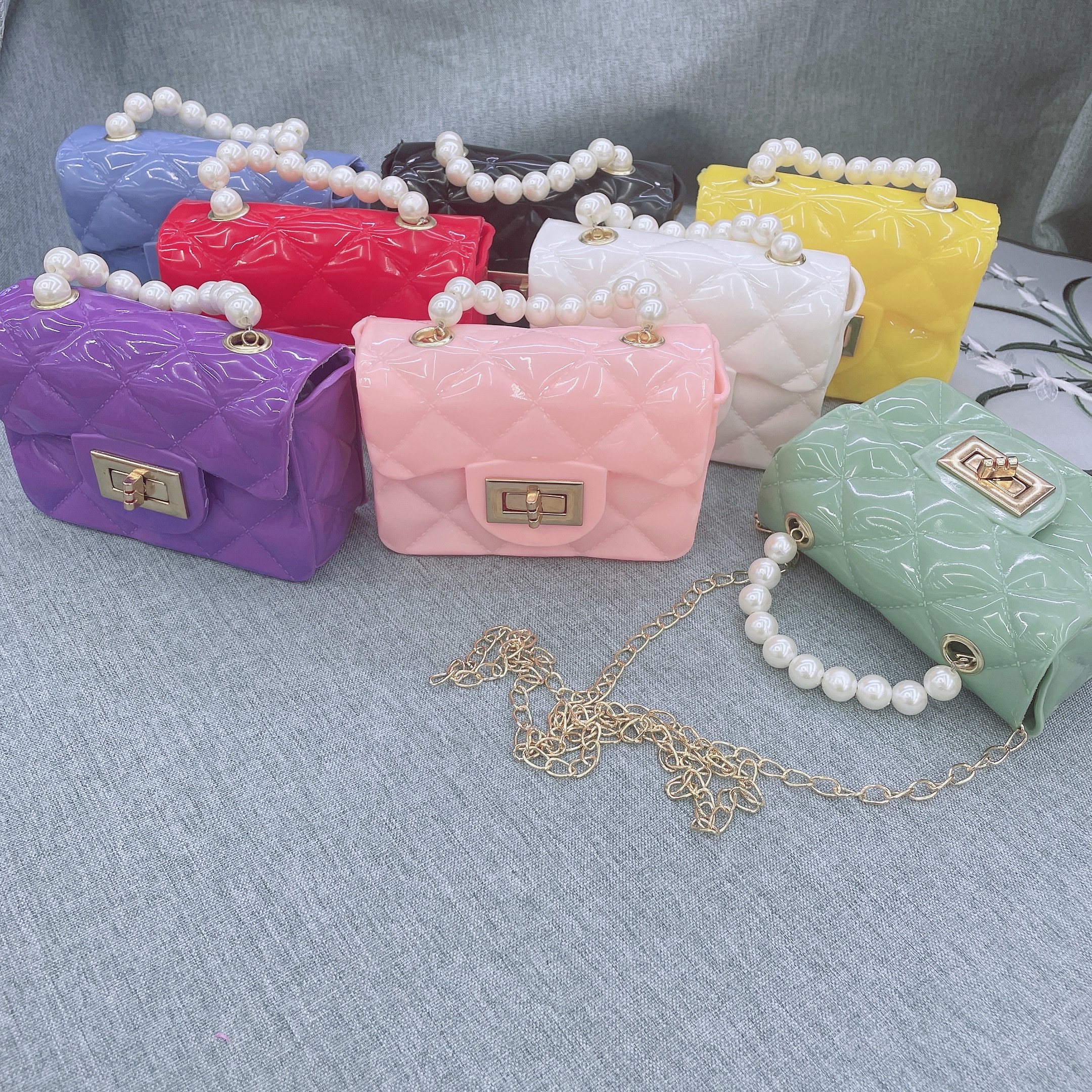 Mini Chanel-style diamond-shaped bag, children's jelly bag, chain shoulder bag, beaded handbag, crossbody bag