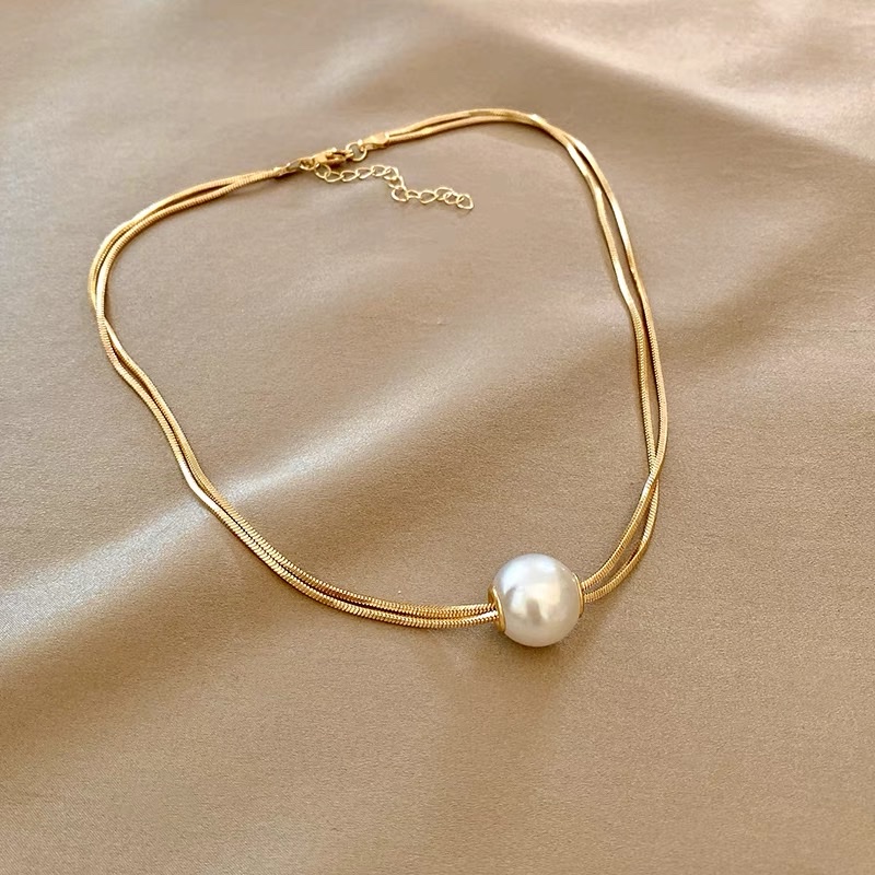 French light luxury senior sense pearl clavicle chain temperament with retro double necklace details Picture