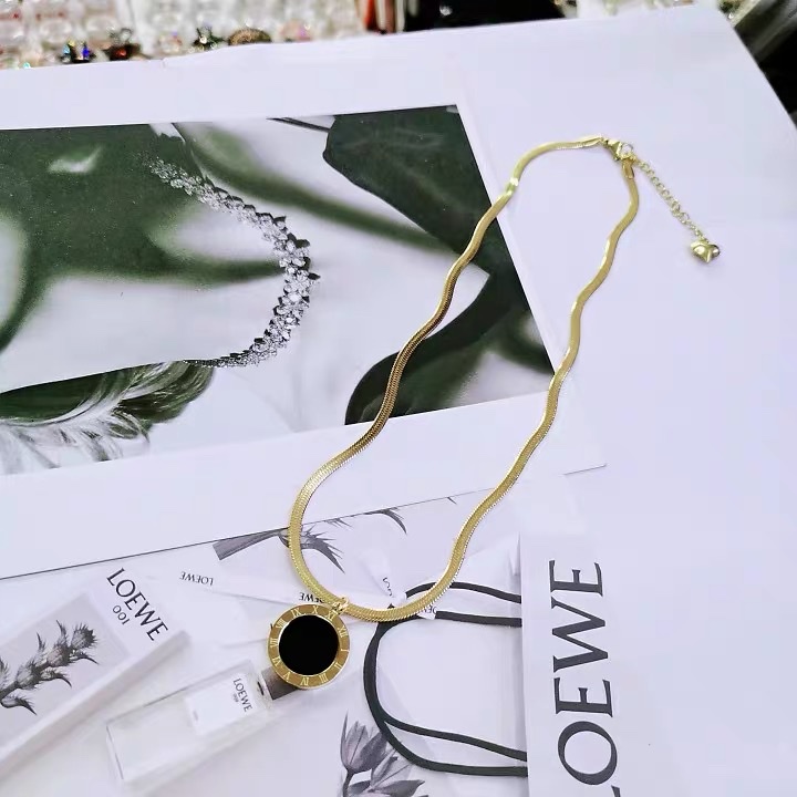 Titanium steel Roman numerals round brand necklace black and white double-sided snake bone chain white shell full figure