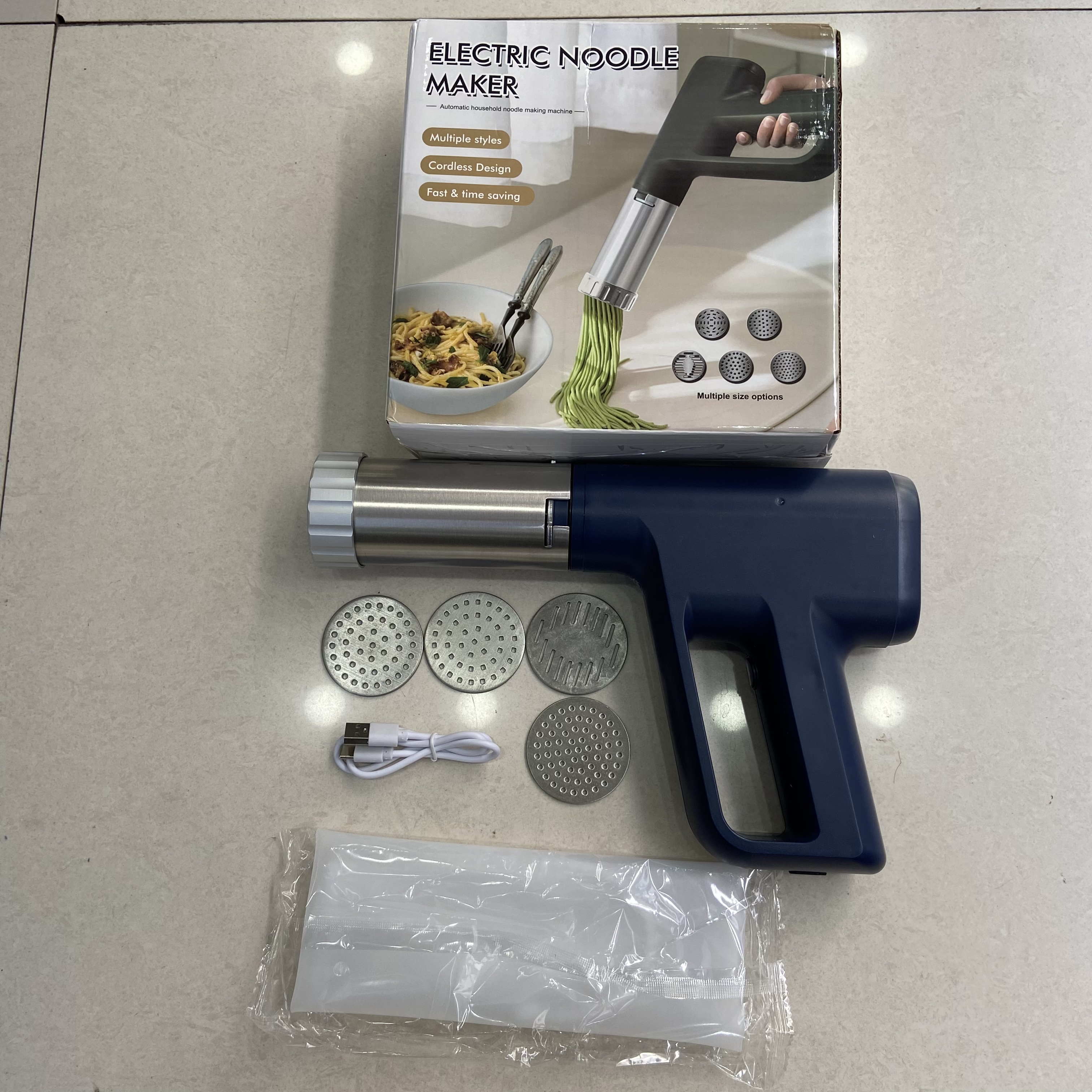 新款家用电动压面机多功能便携式自动压面枪无线充电式手持面条机