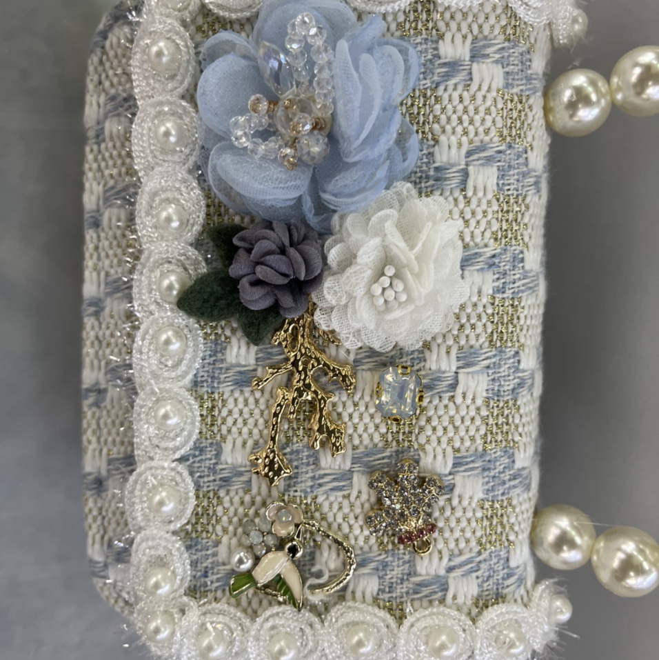 The price of the original chiffon flower chanel-style handbag and single-shoulder bag (002) is negotiable