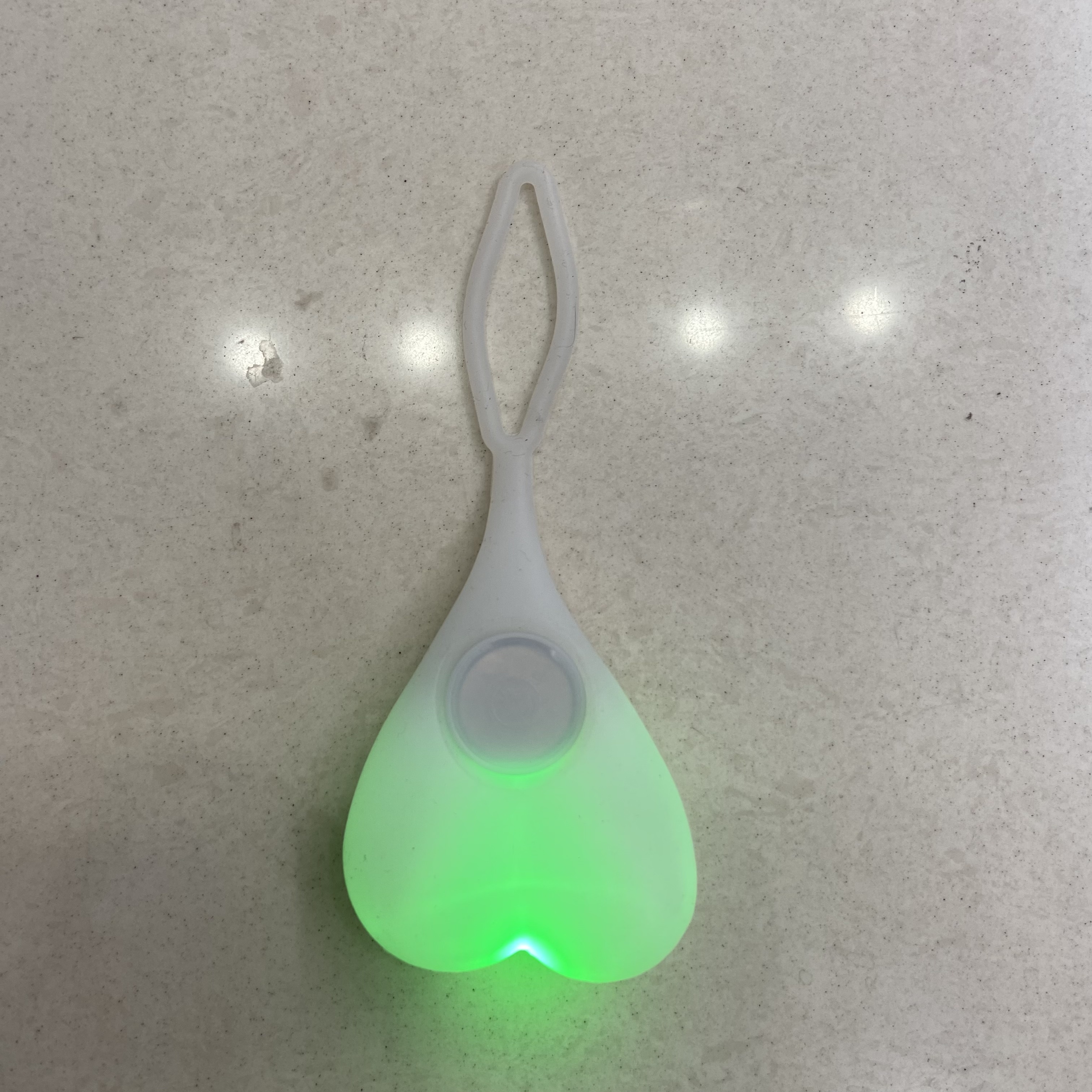 蛋蛋灯白底实物图