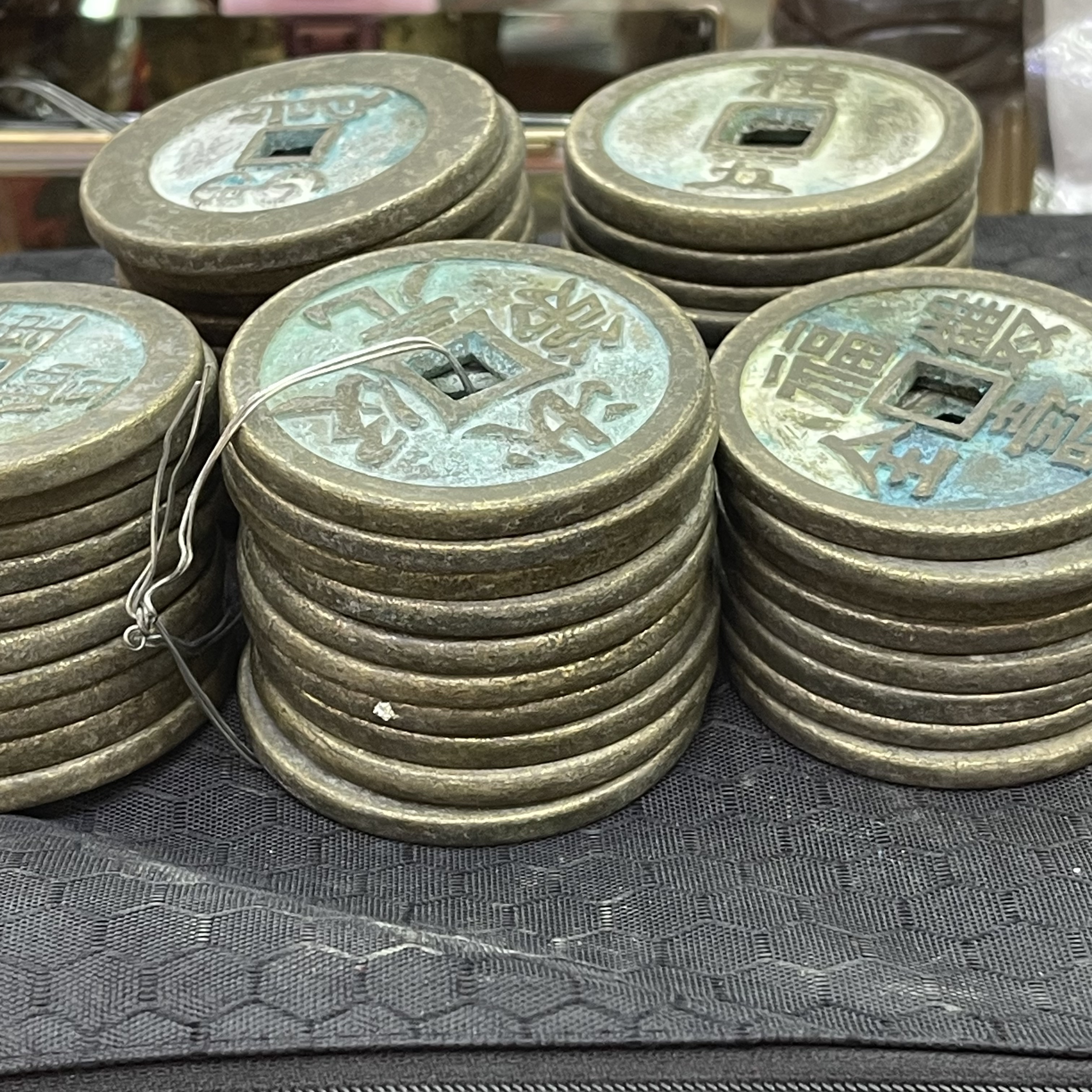 义乌琳烺工艺品商行 仿古绿锈加厚6厘米花钱批发销售